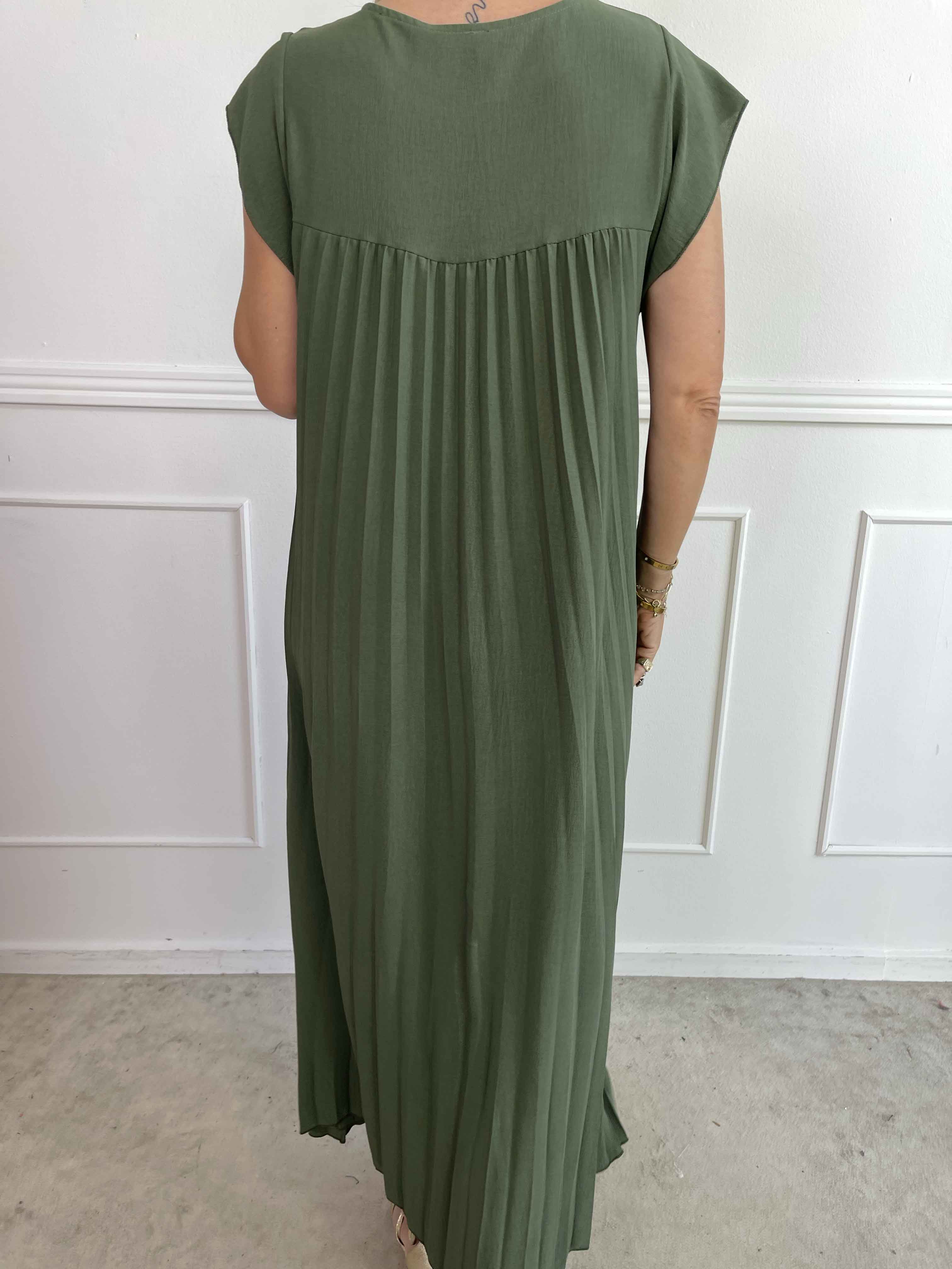 Nancy - Lång klänning med veck och volangärmar