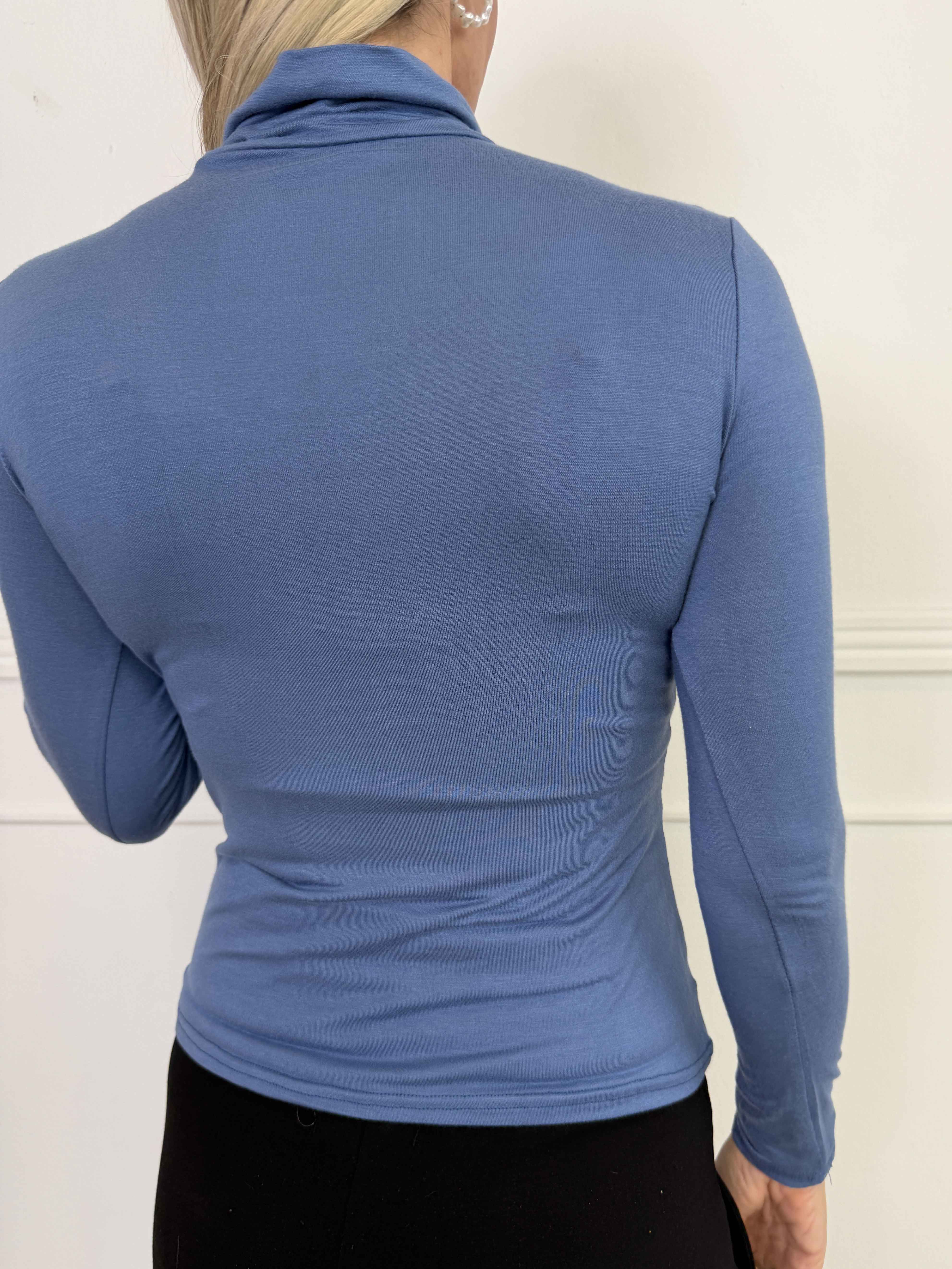 Noras - Langærmet basis bluse i viskose med turtleneck