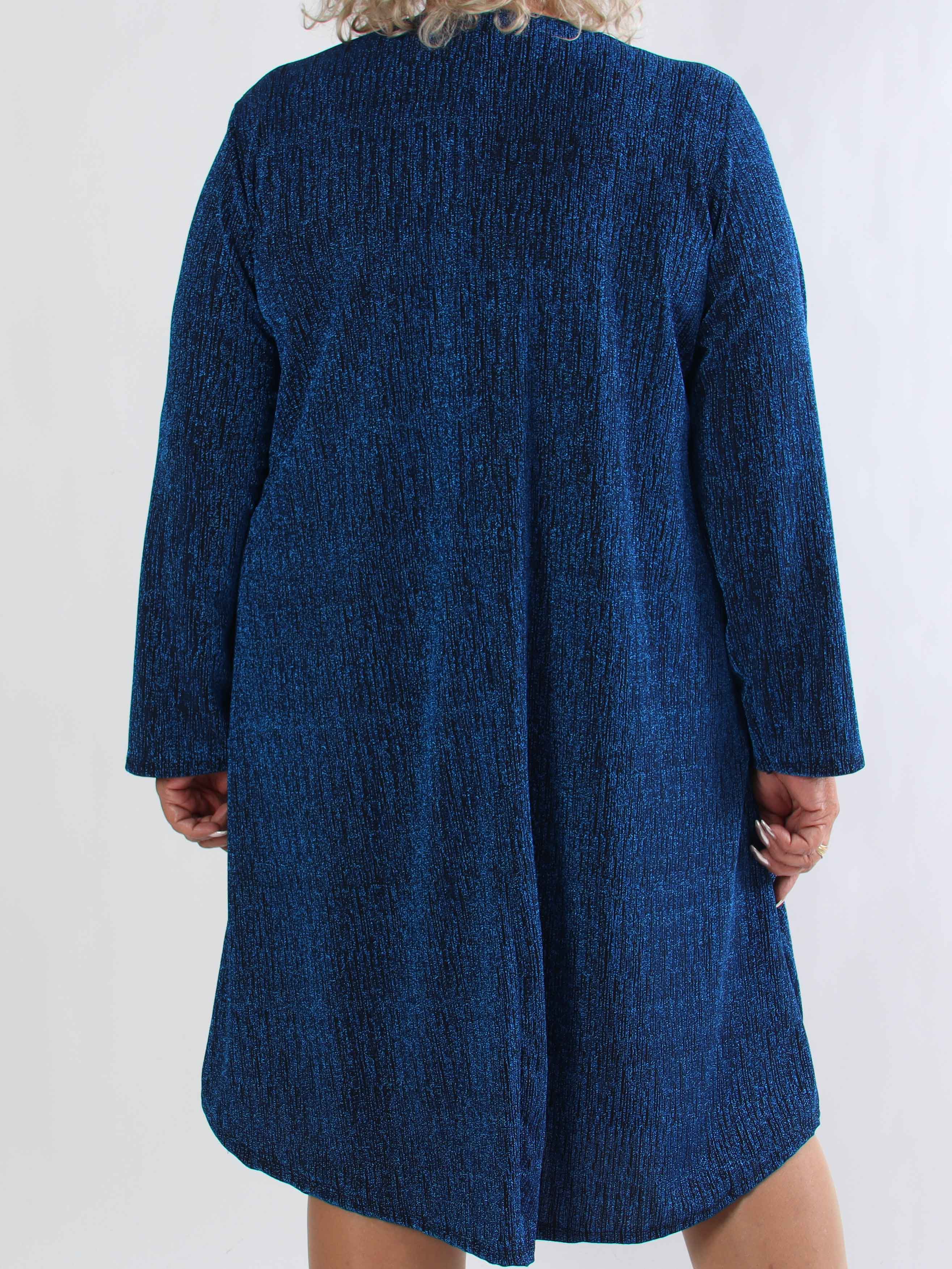 Noelia - Plus size klänning med glittertråd och guldbrosch