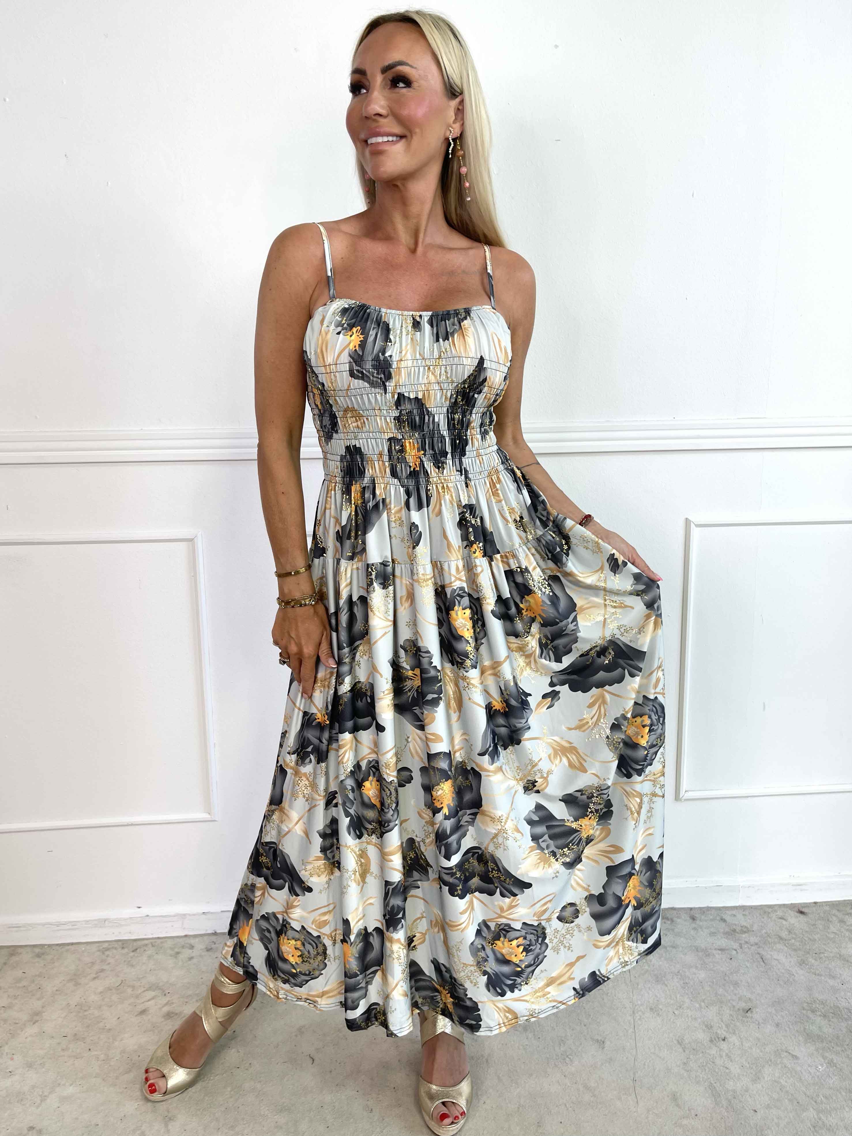 Maira Botanic - Söt stretchig klänning med blommigt tryck och smock