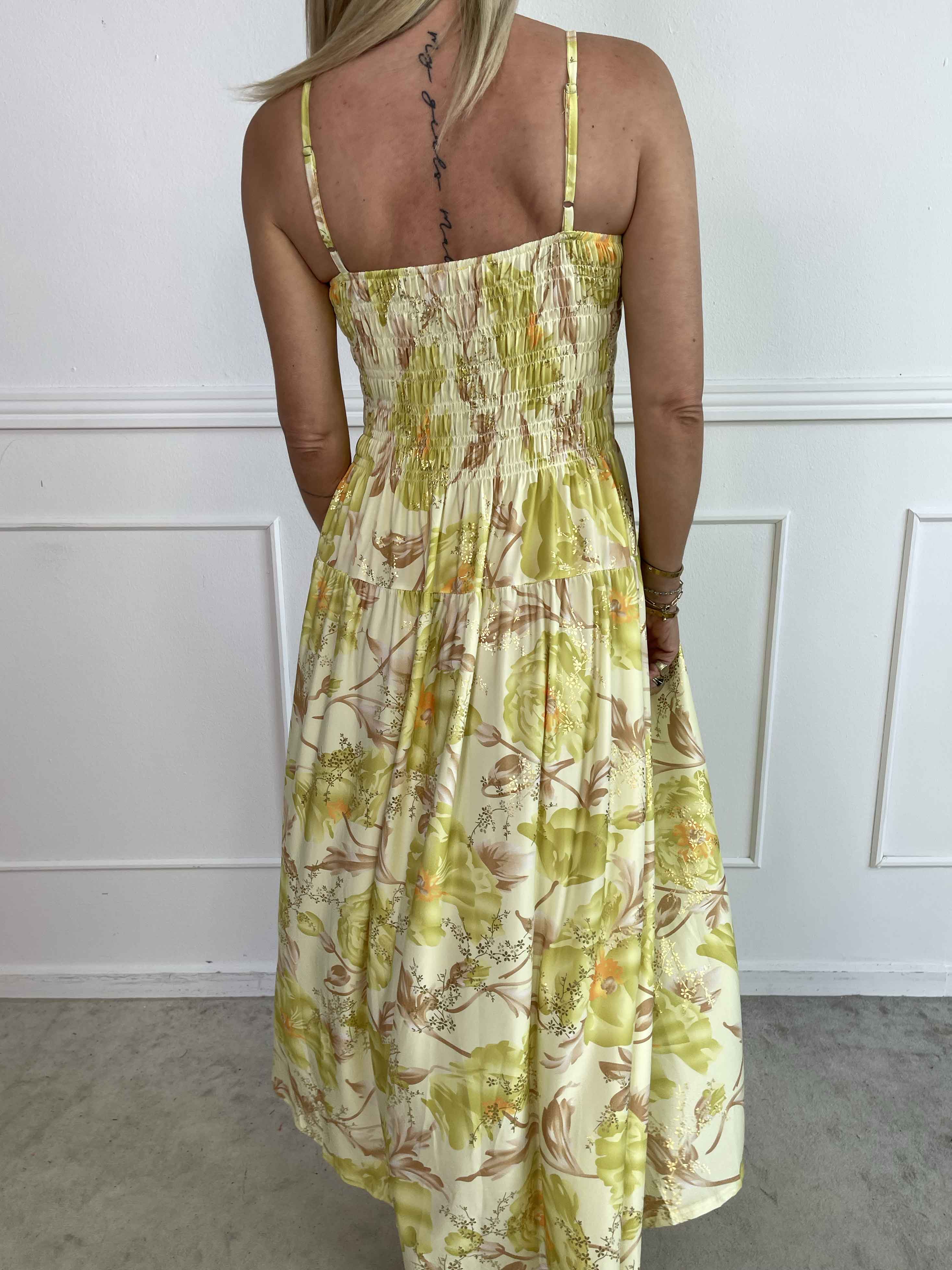 Maira Botanic - Söt stretchig klänning med blommigt tryck och smock