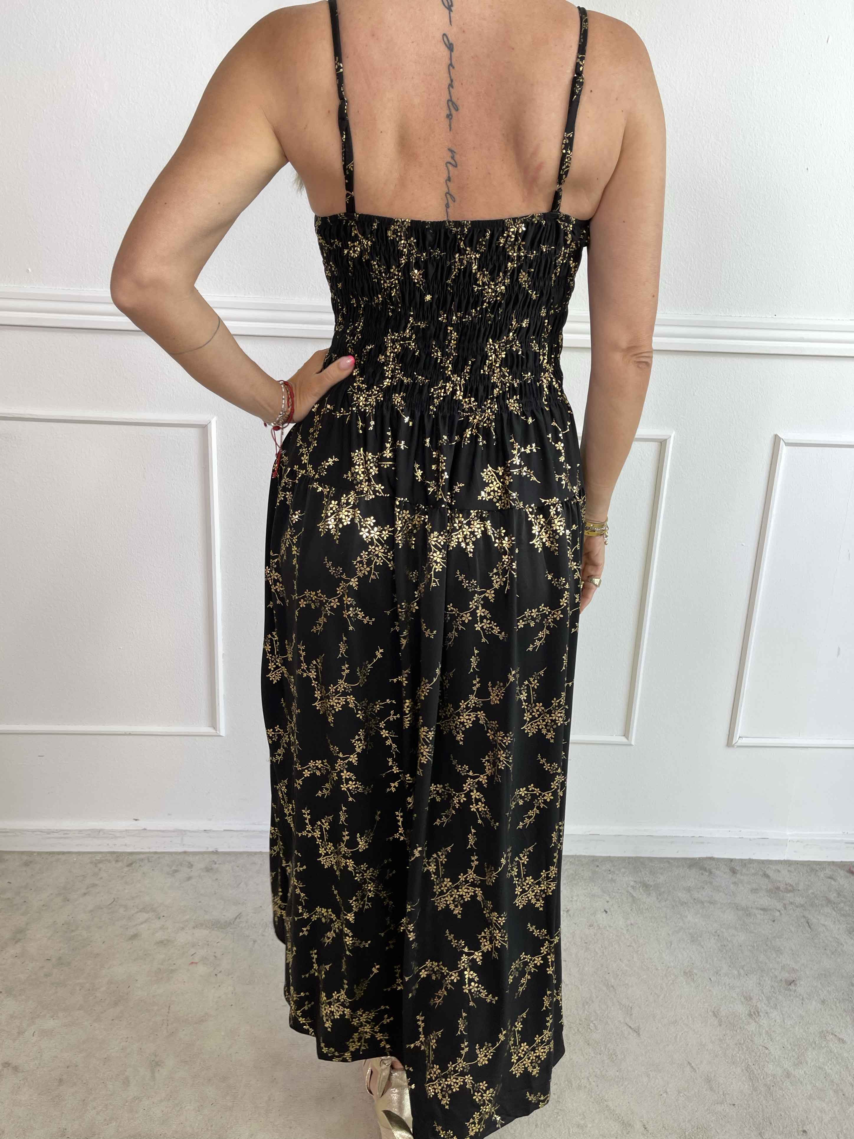 Maira Gold - Söt stretchig klänning med guldtryck och smock