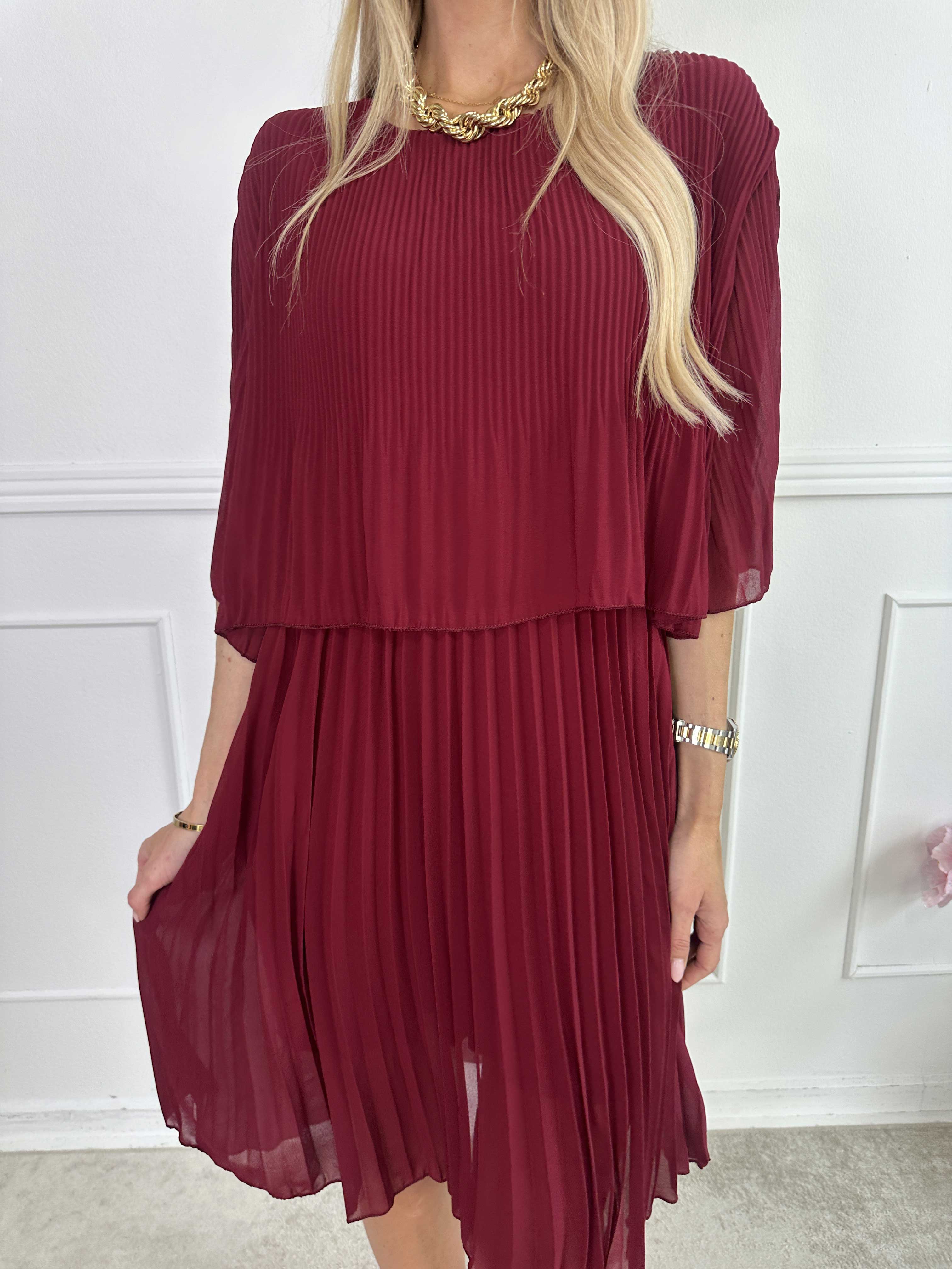 Kristina - Sød plisseret kjole med flæselag