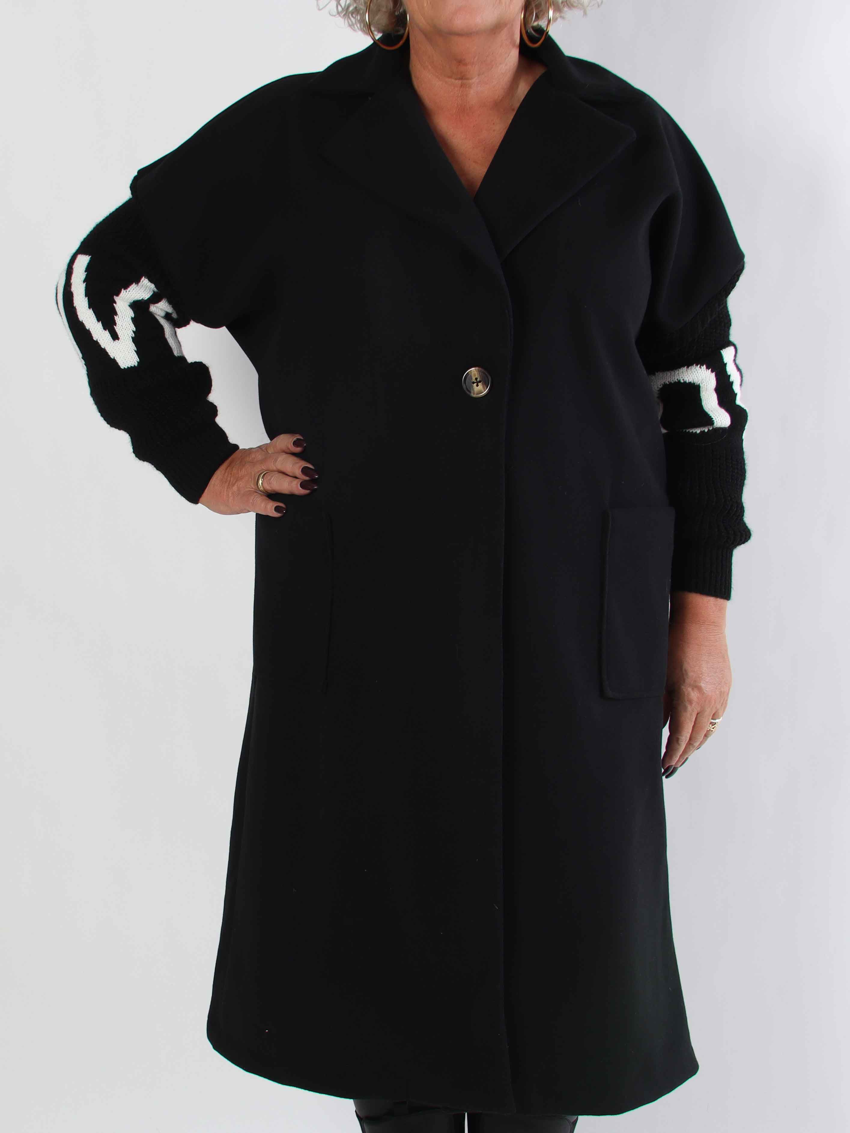 Debbie Midi - Fin plus size kappa med stickade ärmar