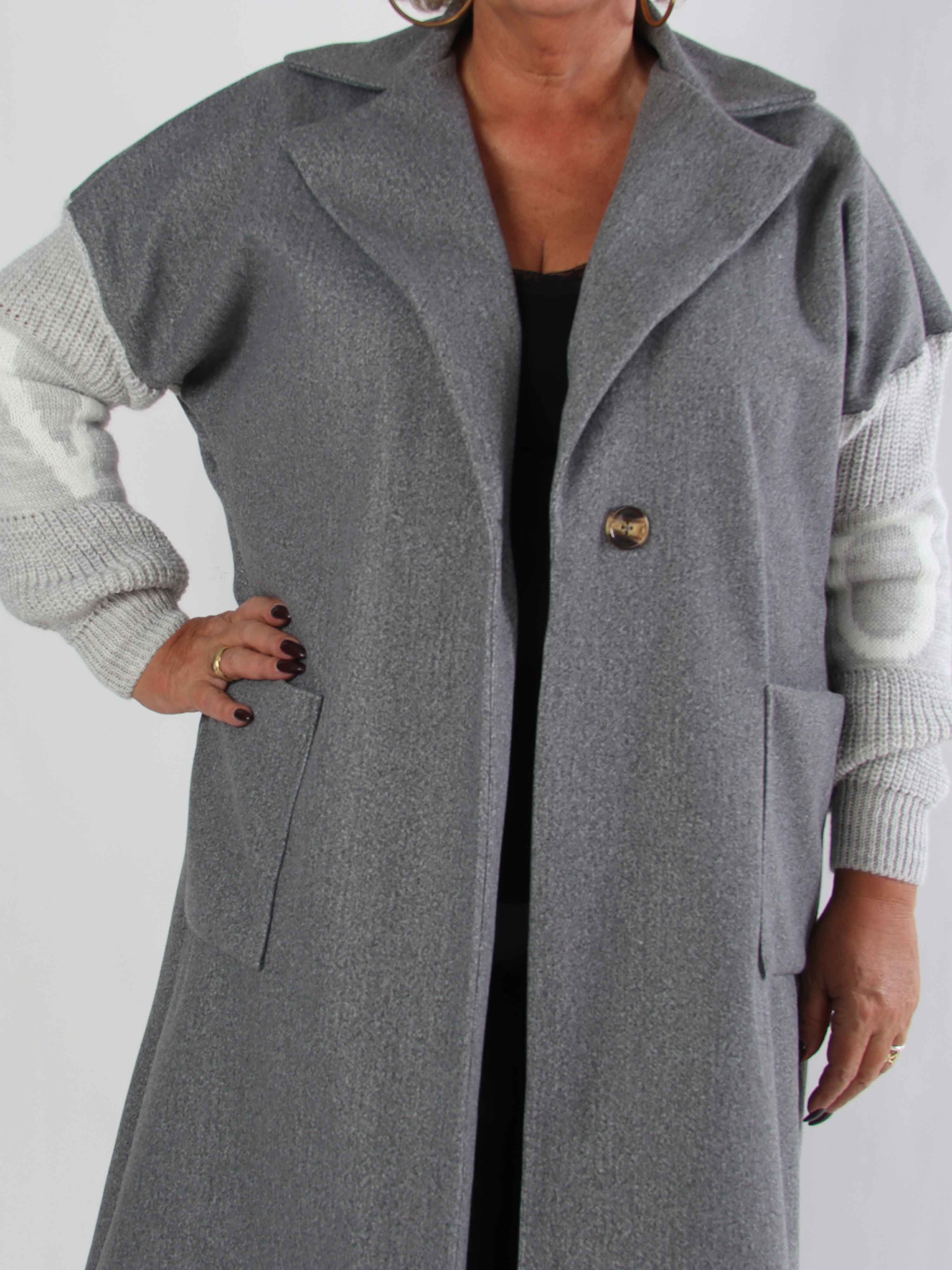 Debbie Midi - Fin plus size kappa med stickade ärmar