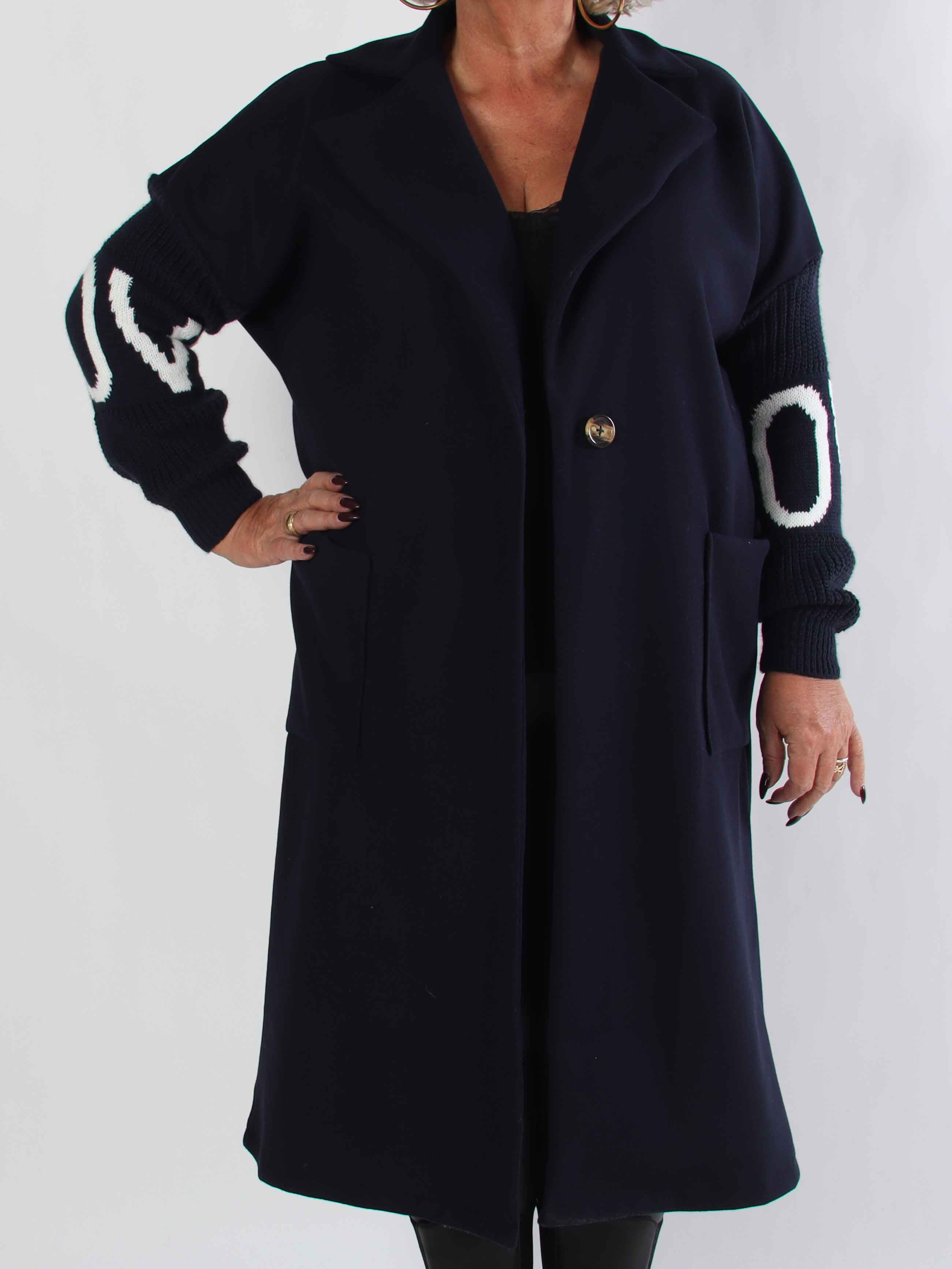 Debbie Midi - Fin plus size kappa med stickade ärmar