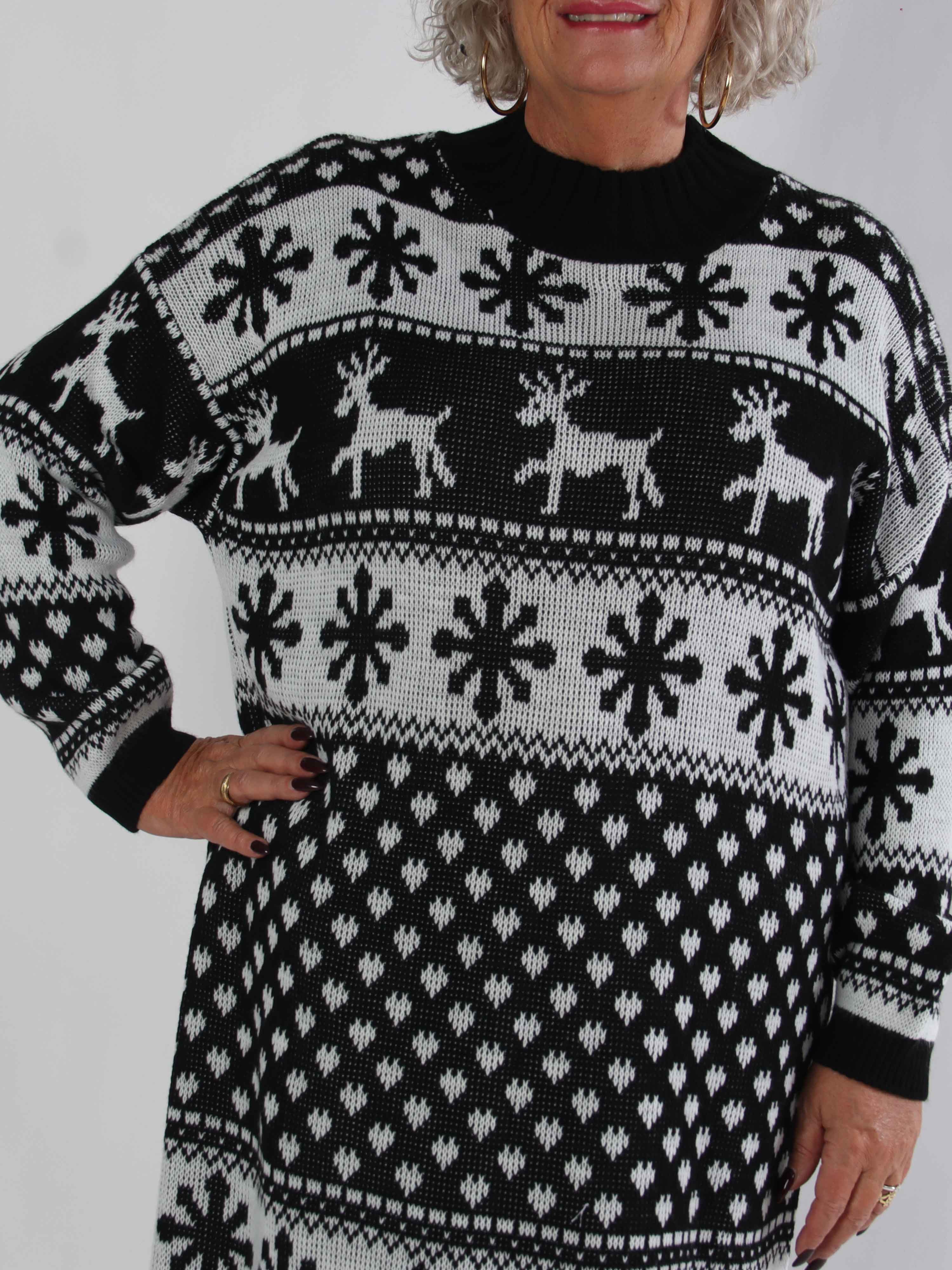 Elza - Stickad plus size julklänning med renar och snöflingor