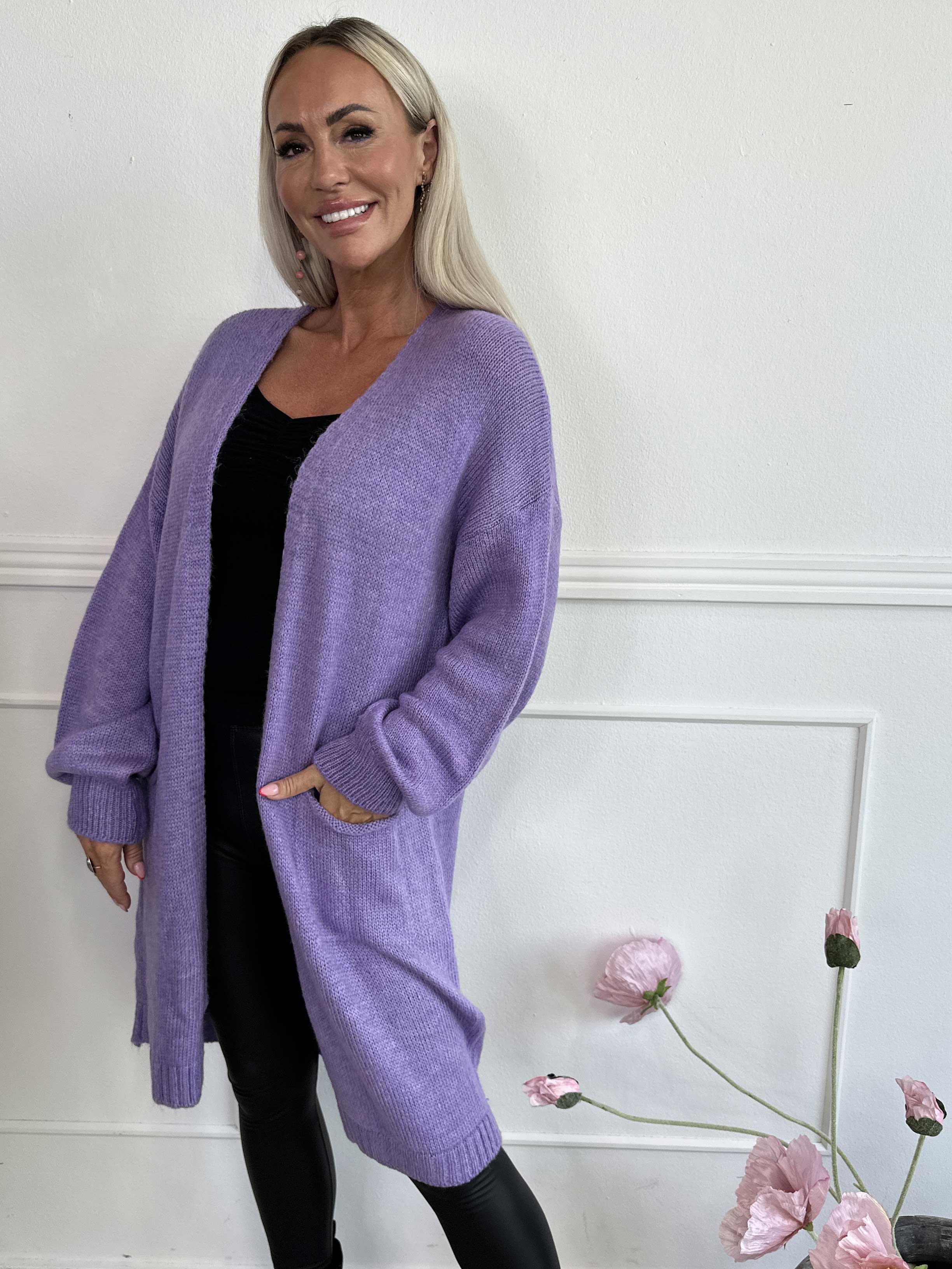 Valentine - Stickad kofta med fickor