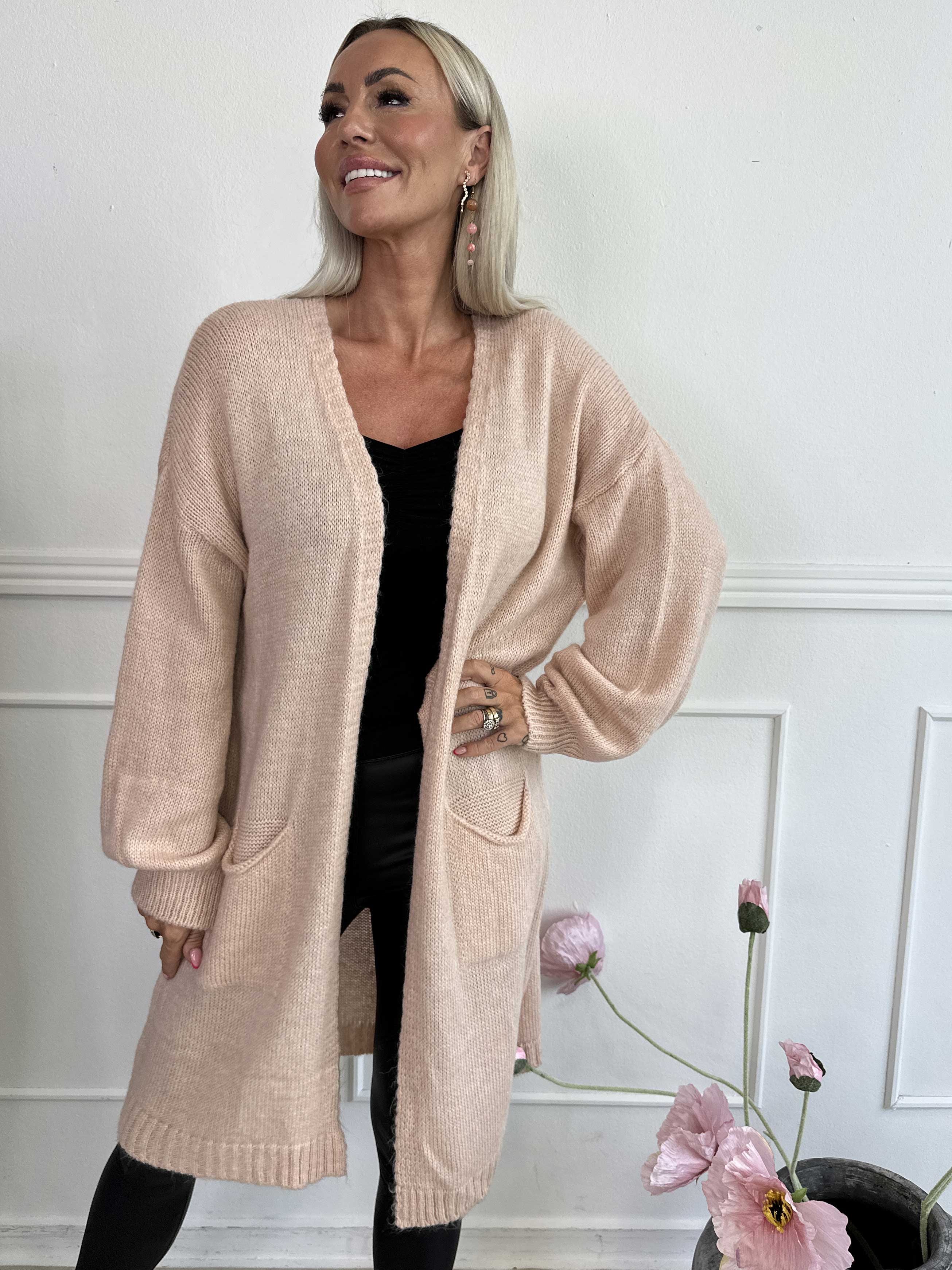 Valentine - Stickad kofta med fickor