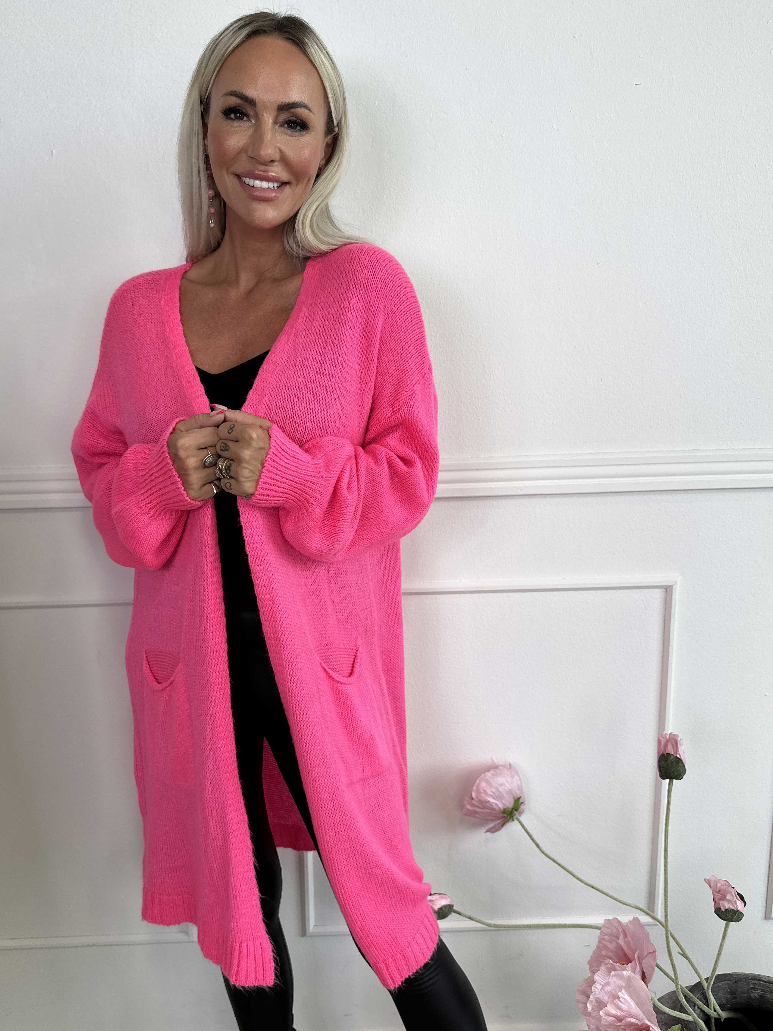 Valentine - Stickad kofta med fickor