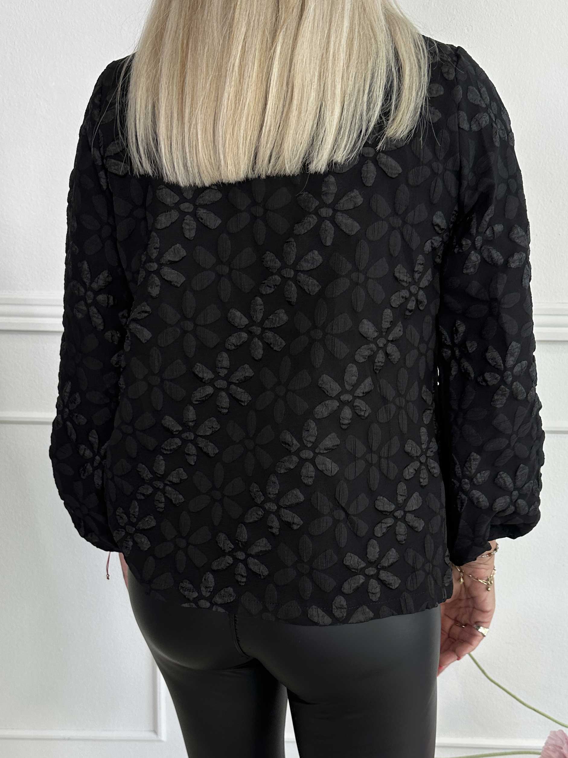 Bethany - Lätt skjortjacka med blommigt mönster