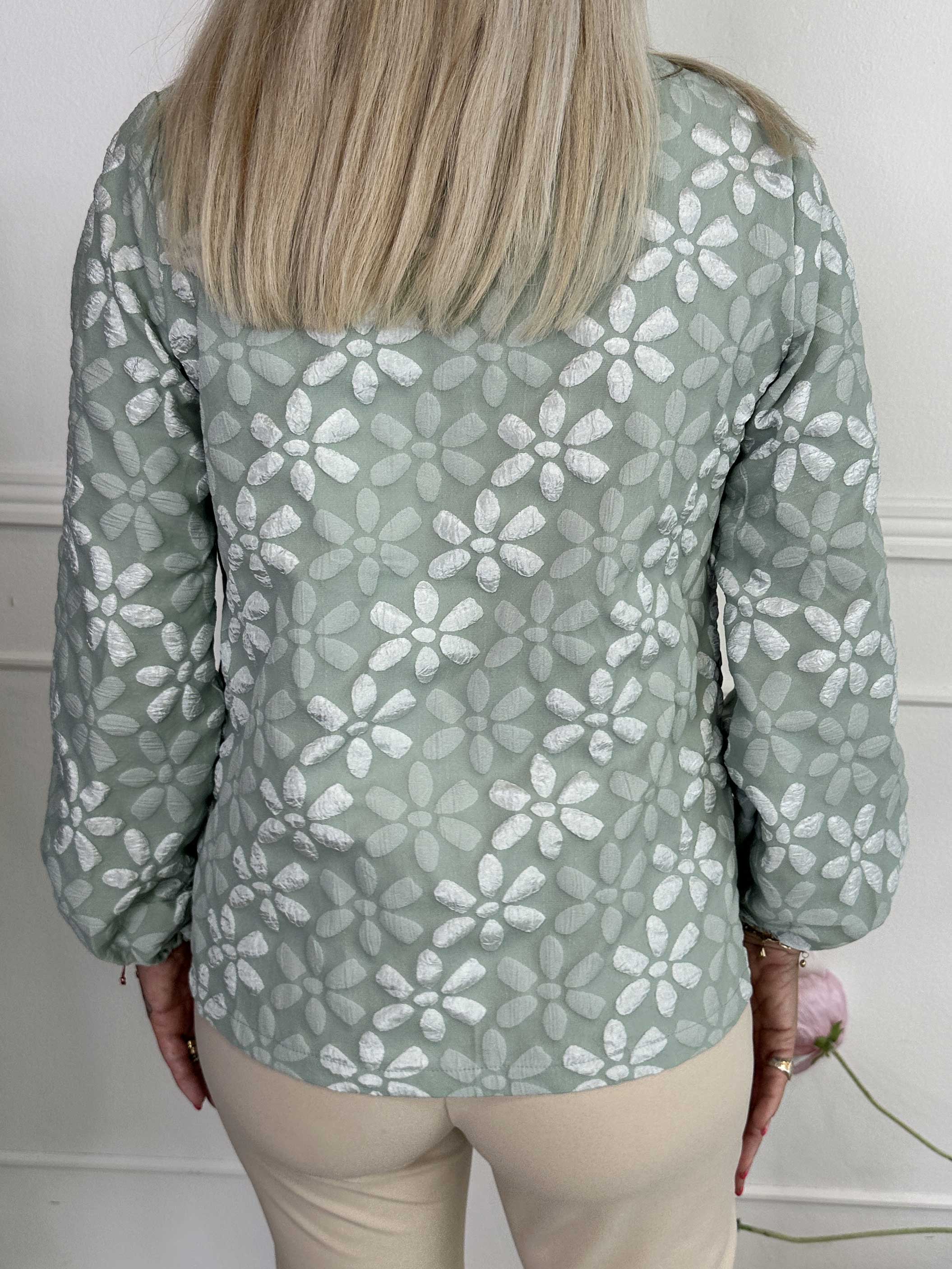 Bethany - Lätt skjortjacka med blommigt mönster