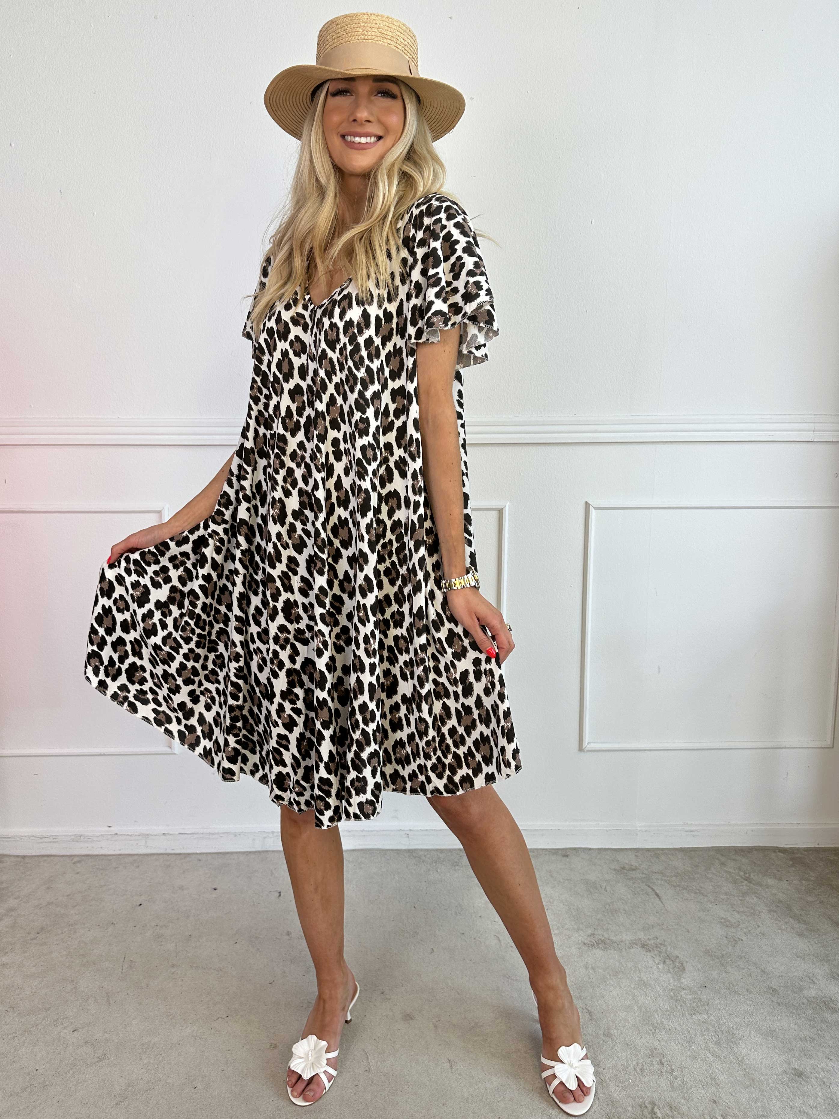 Chione - Söt A-linjeformad klänning med leopardmönster