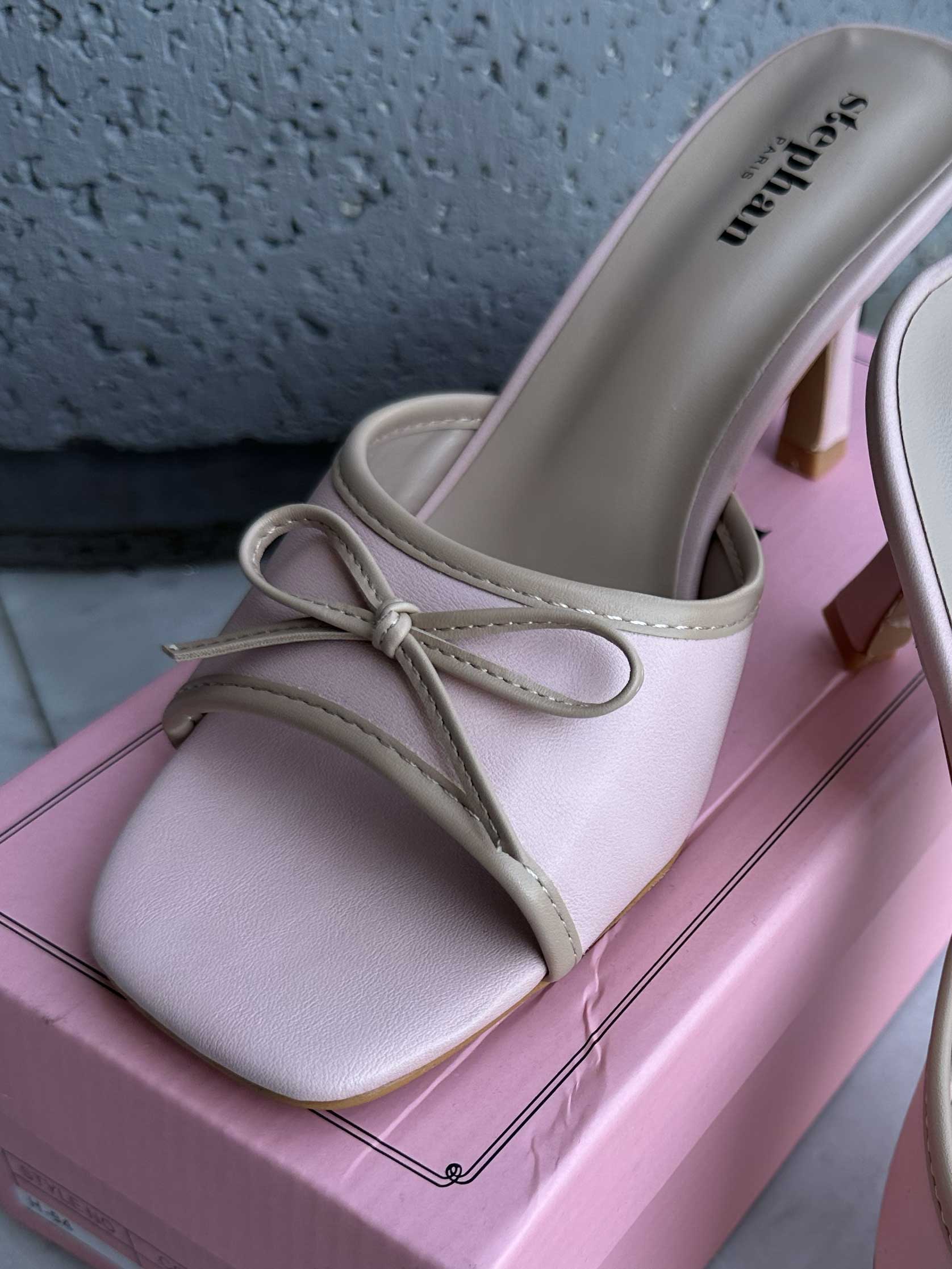 Lines - Söta stilettklackar med liten rosett