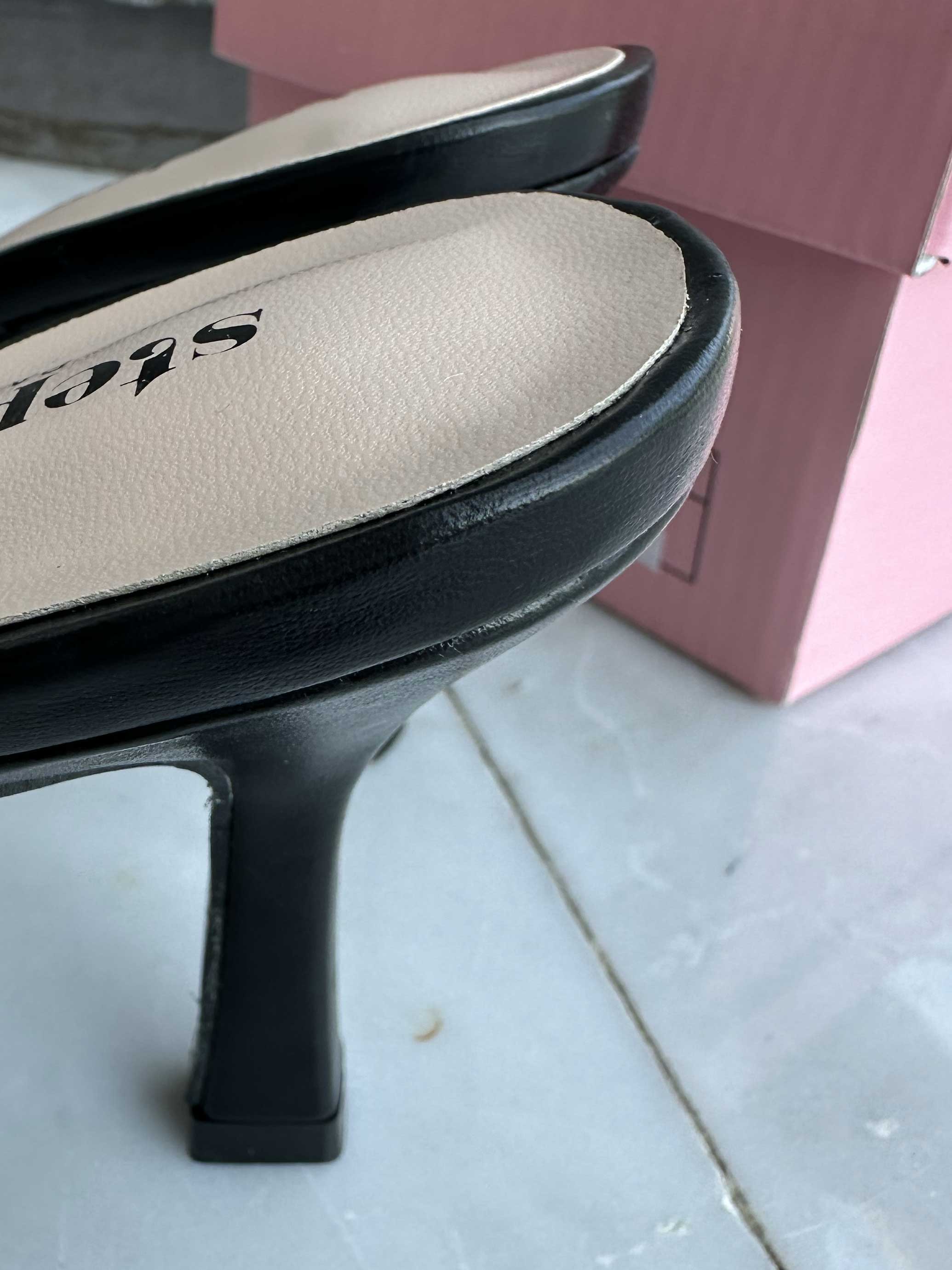 Lines - Söta stilettklackar med liten rosett