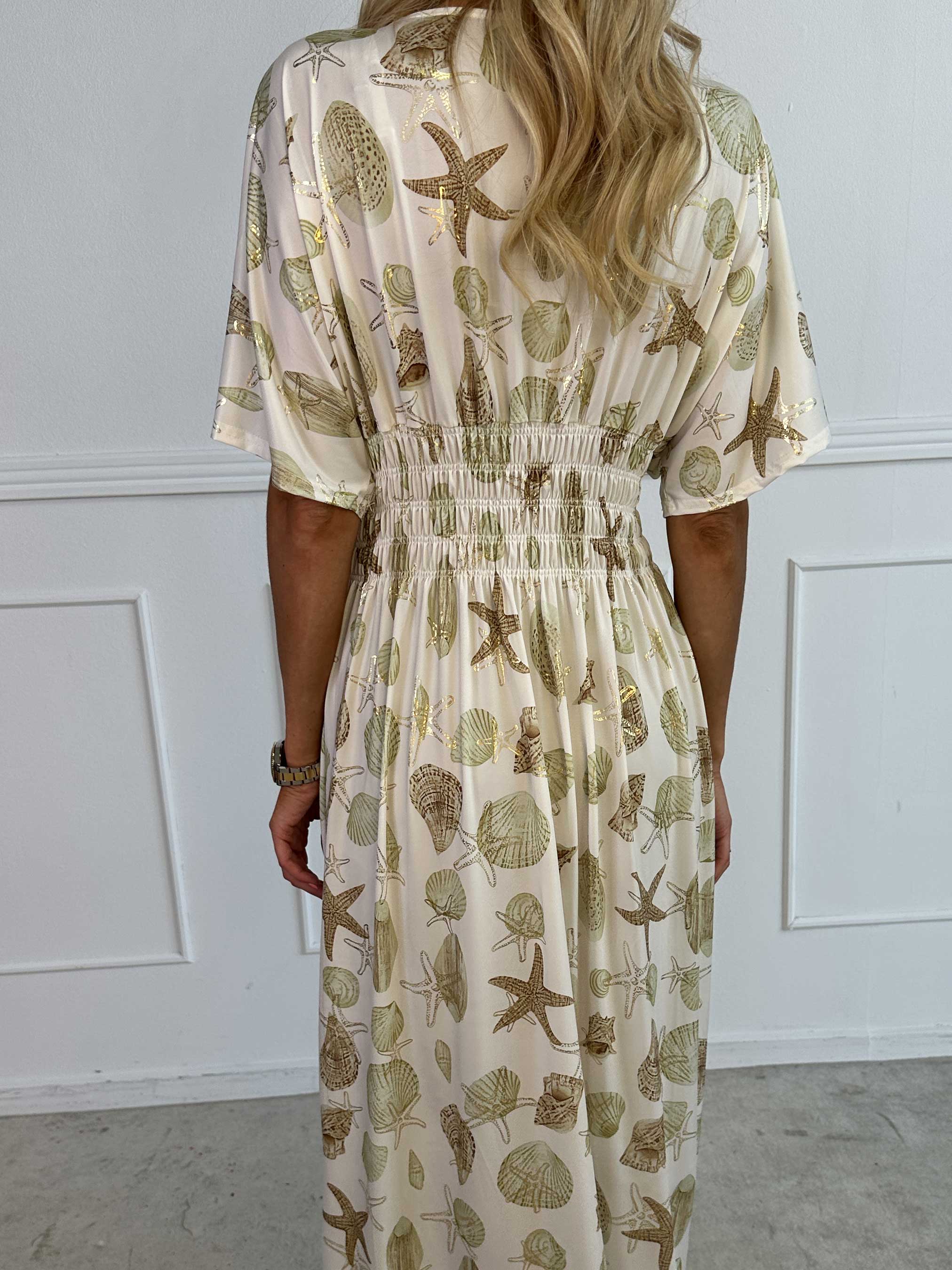 Pams Beach - Lång stretchklänning med snäckmotiv