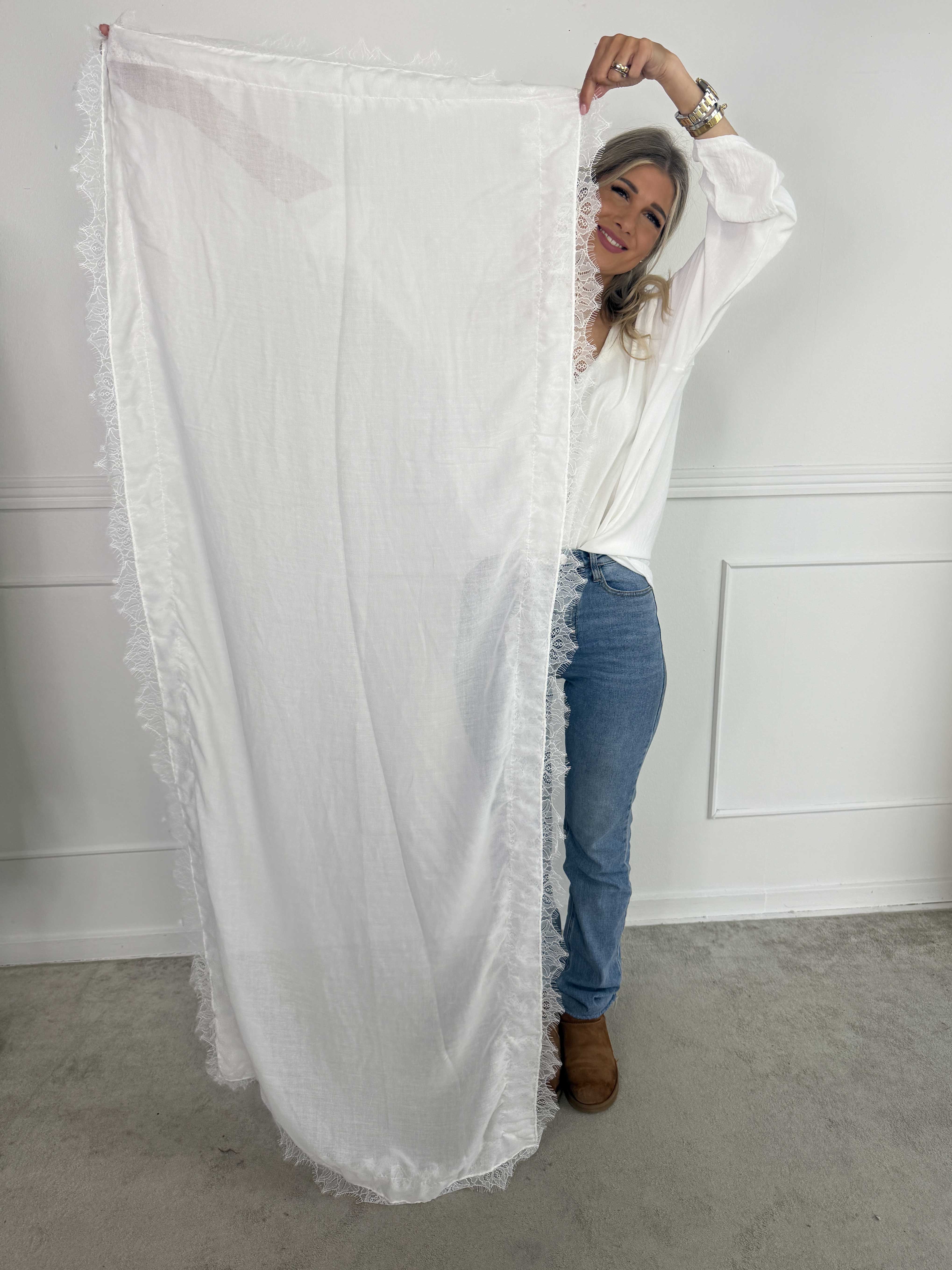 Clair - Tørklæde i viskose med fin blondekant