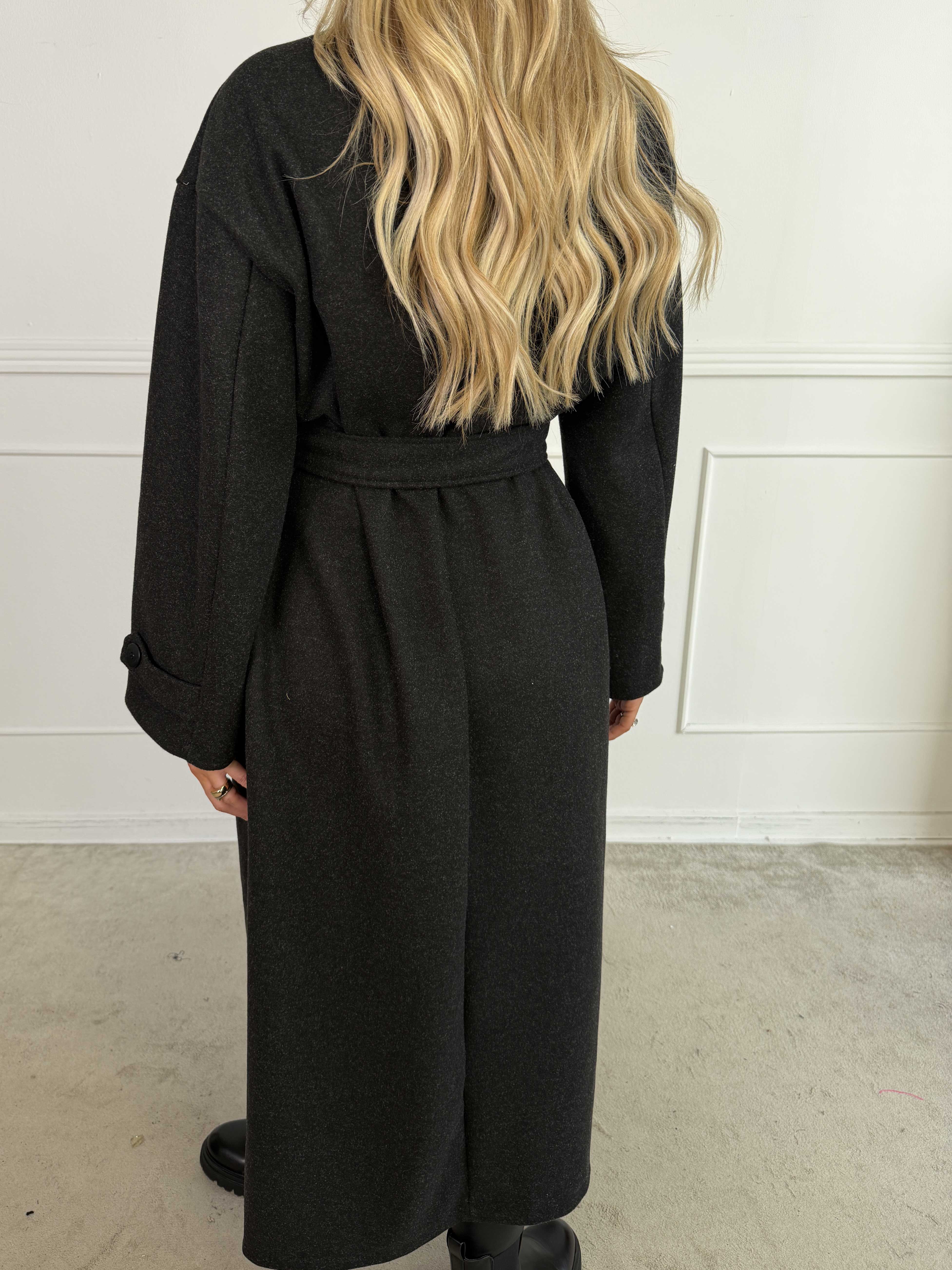 Gianna – Snygg och mjuk plus size trenchcoat med stora fickor