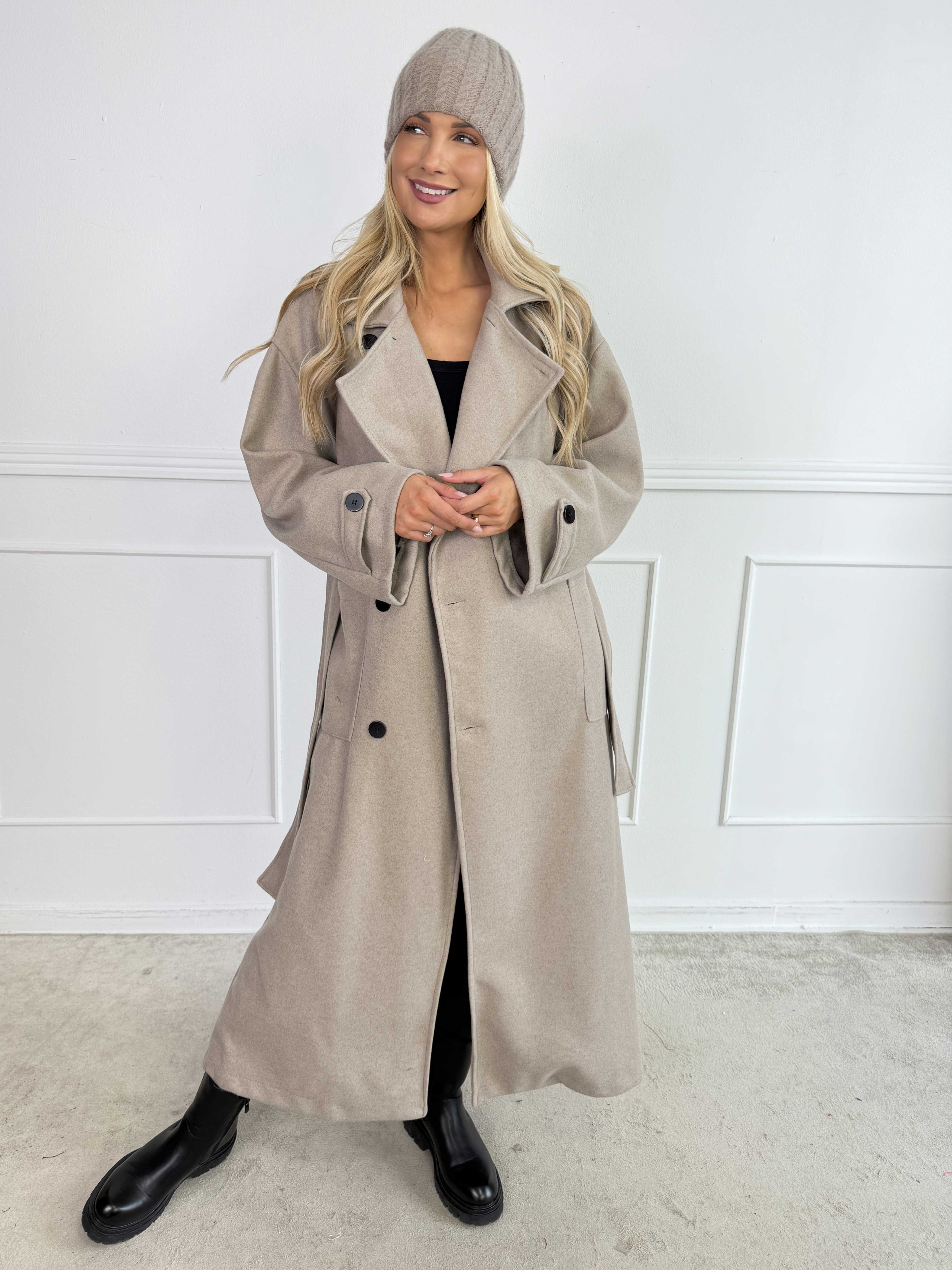 Gianna – Snygg och mjuk plus size trenchcoat med stora fickor