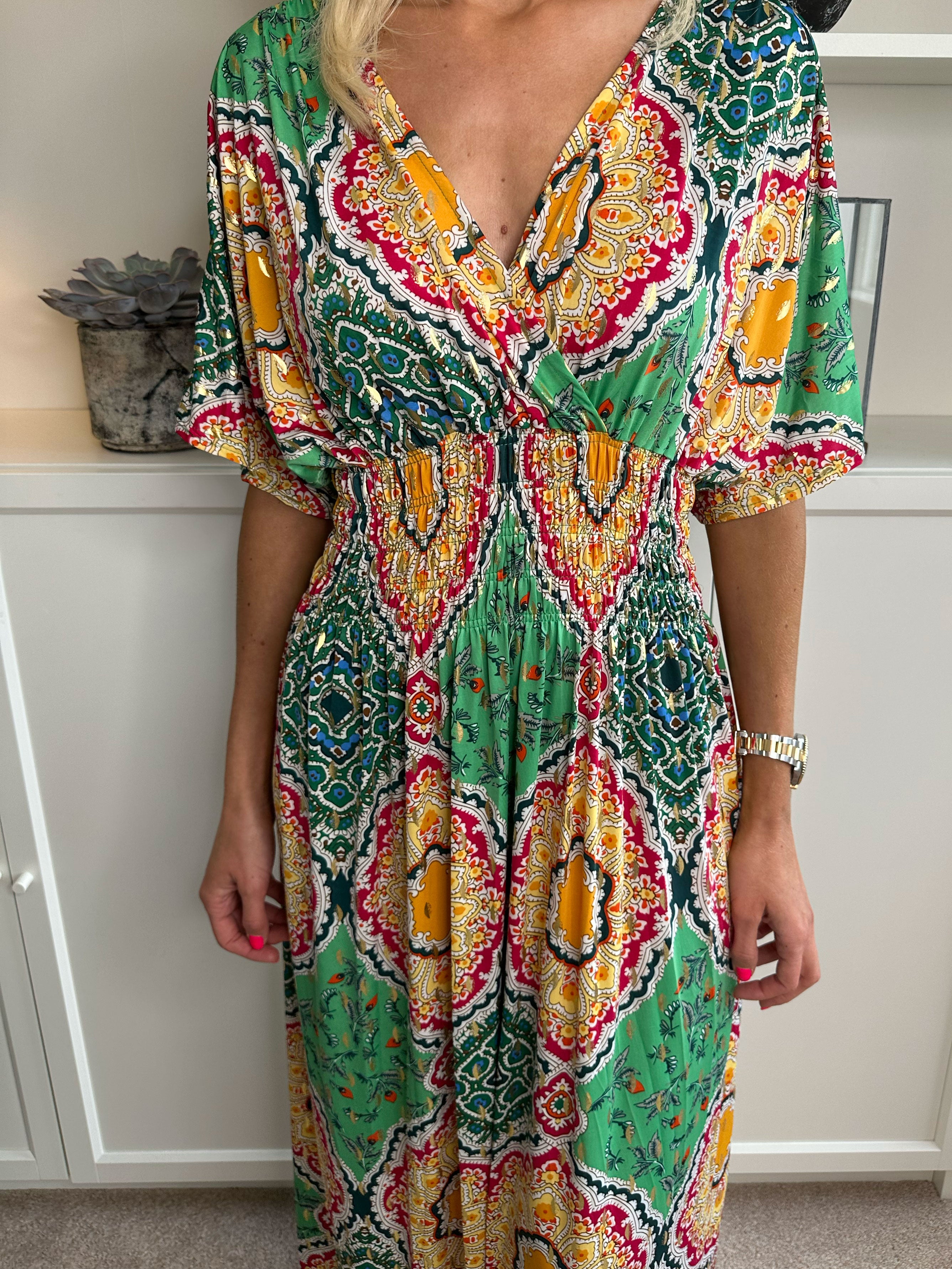 Pams Multi - Lång elastisk klänning i skrynkelfritt tyg