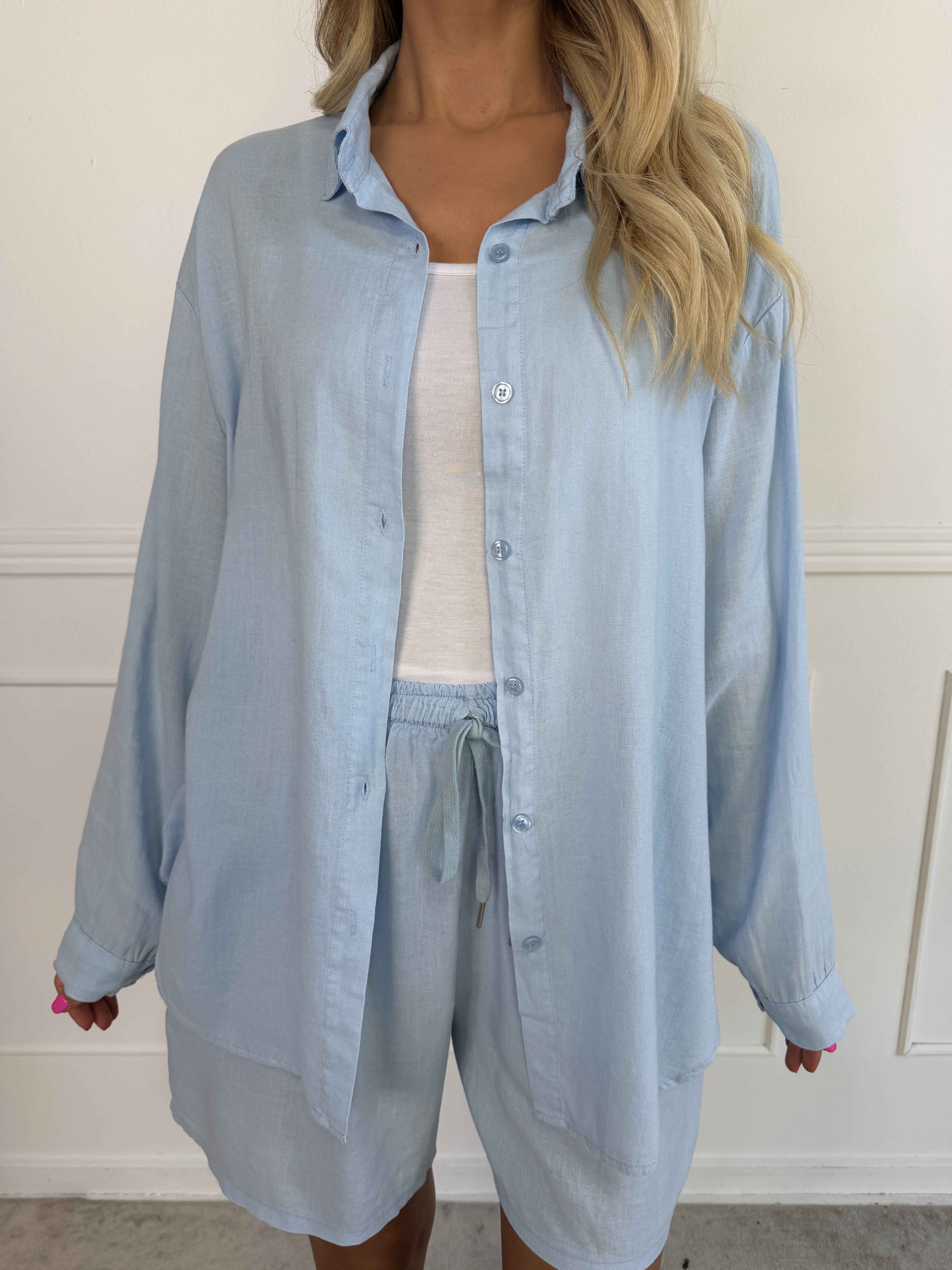 Clara Shirt - Enfärgad plus size skjorta i viskos och linne