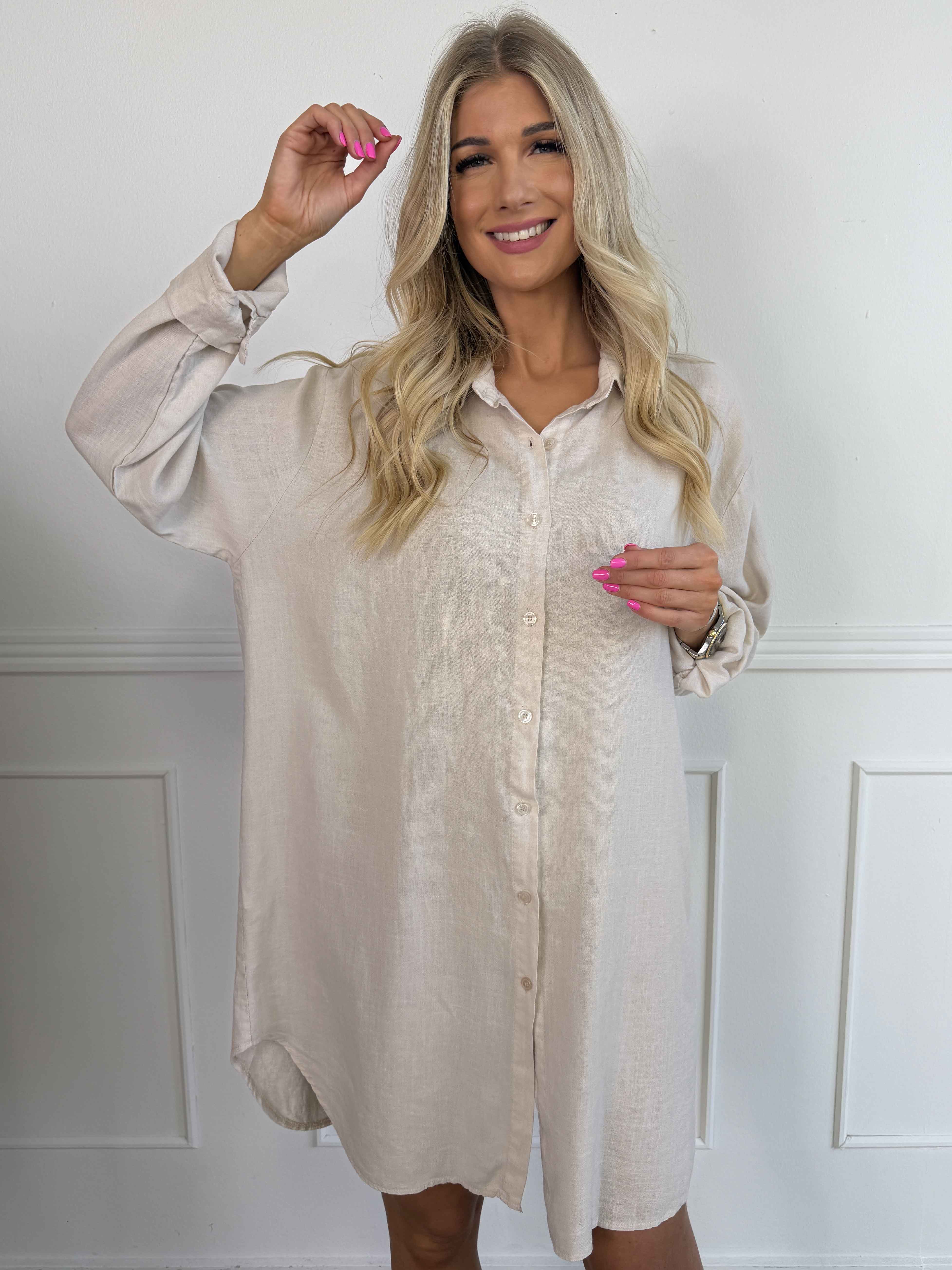 Clara Dress - Plus size skjortekjole i viskose og hør