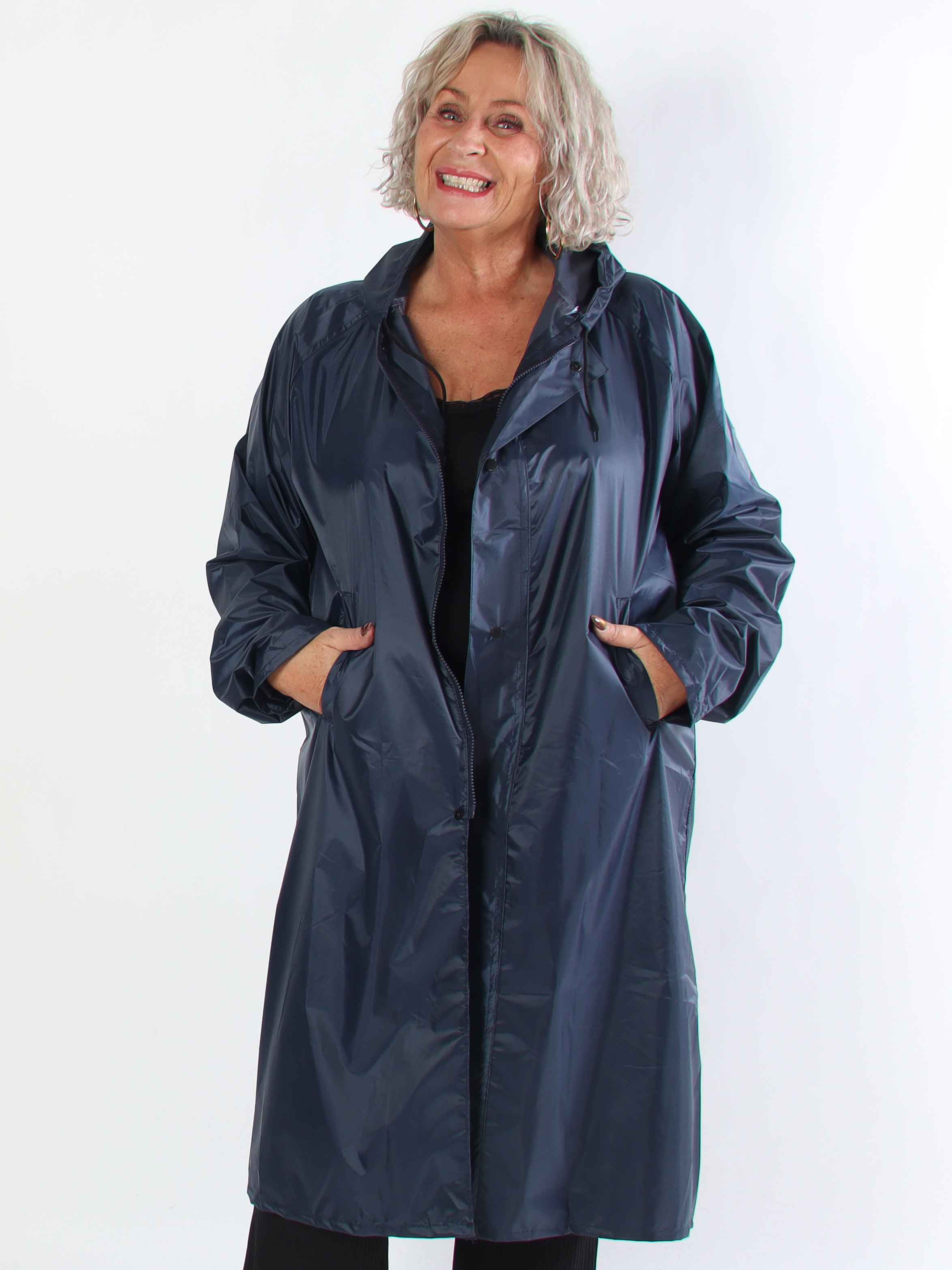 Reina - Plus size regnjacka med huva