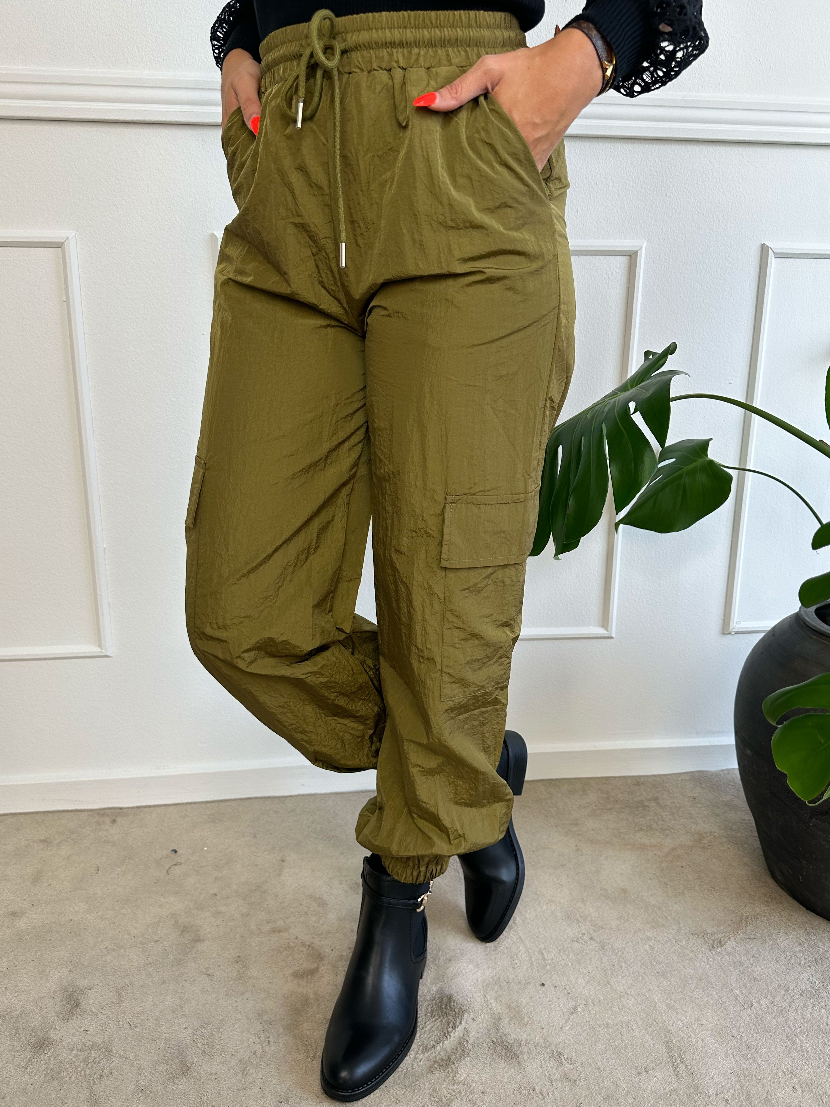 Galina - Coola cargobyxor med resår i midjan