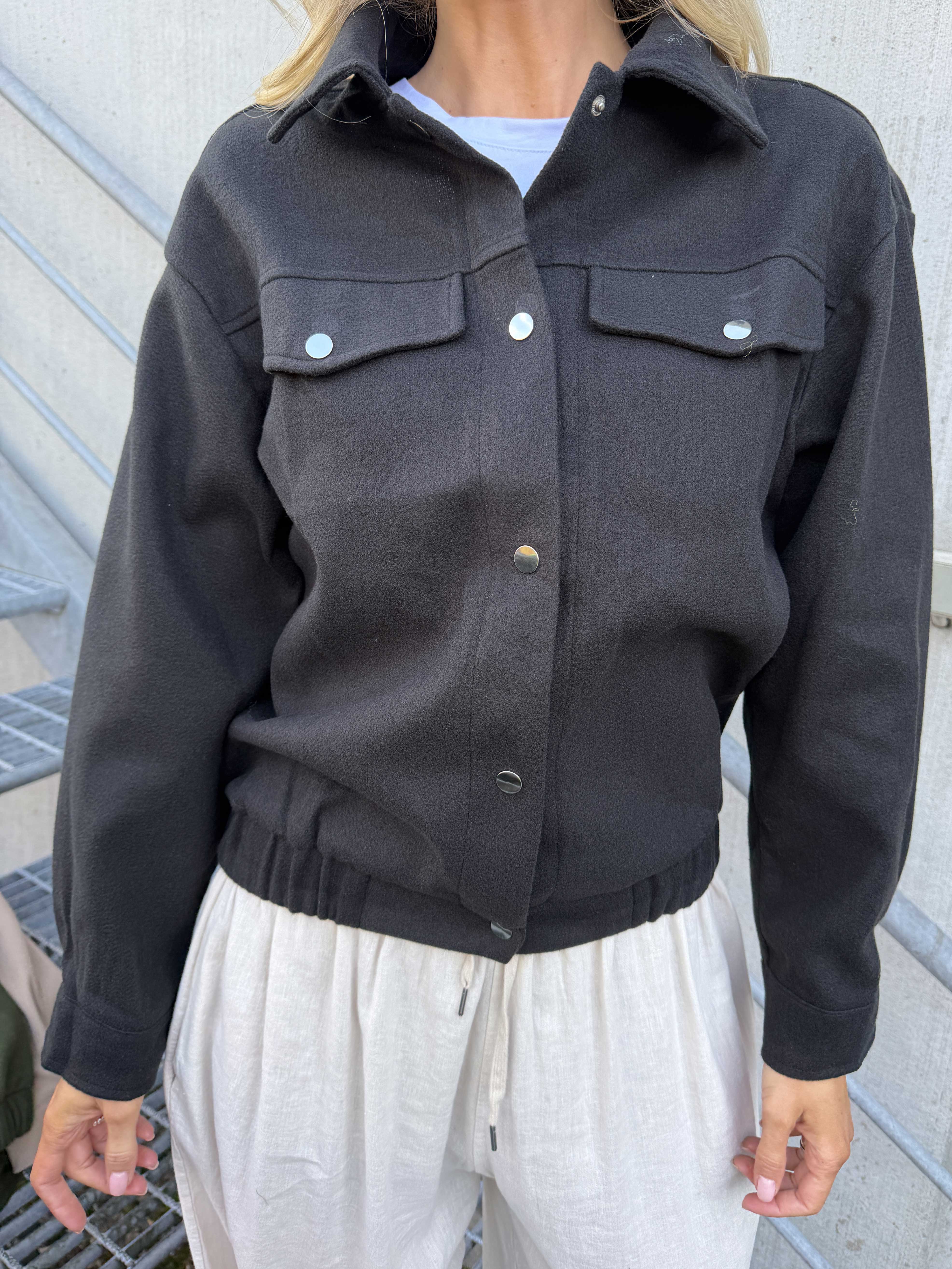 Nukaka - Lätt och snygg skjortjacka