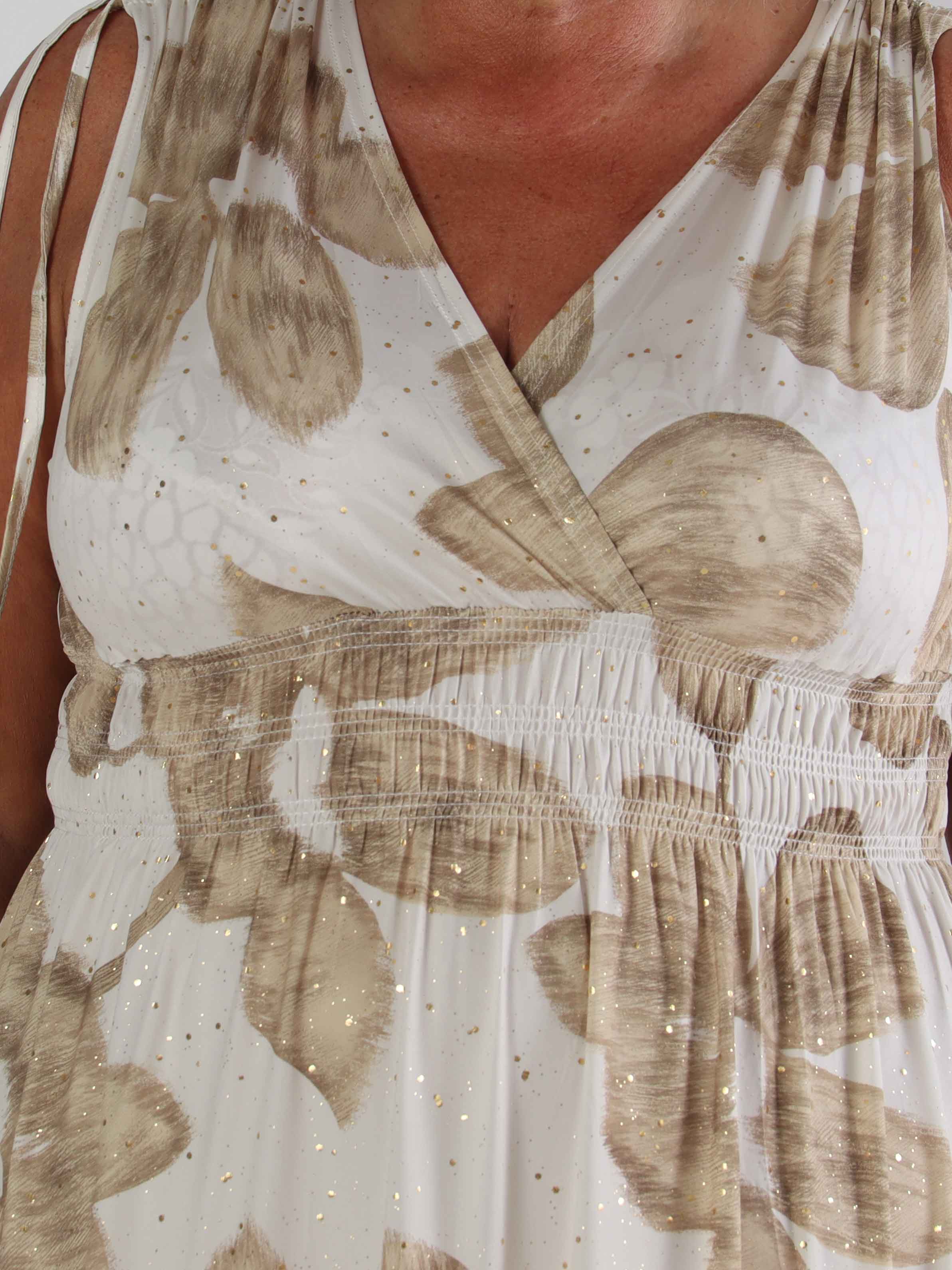 Pams Art Flower Sleeveless - Elastisk plus size klänning med stora blomstermotiv