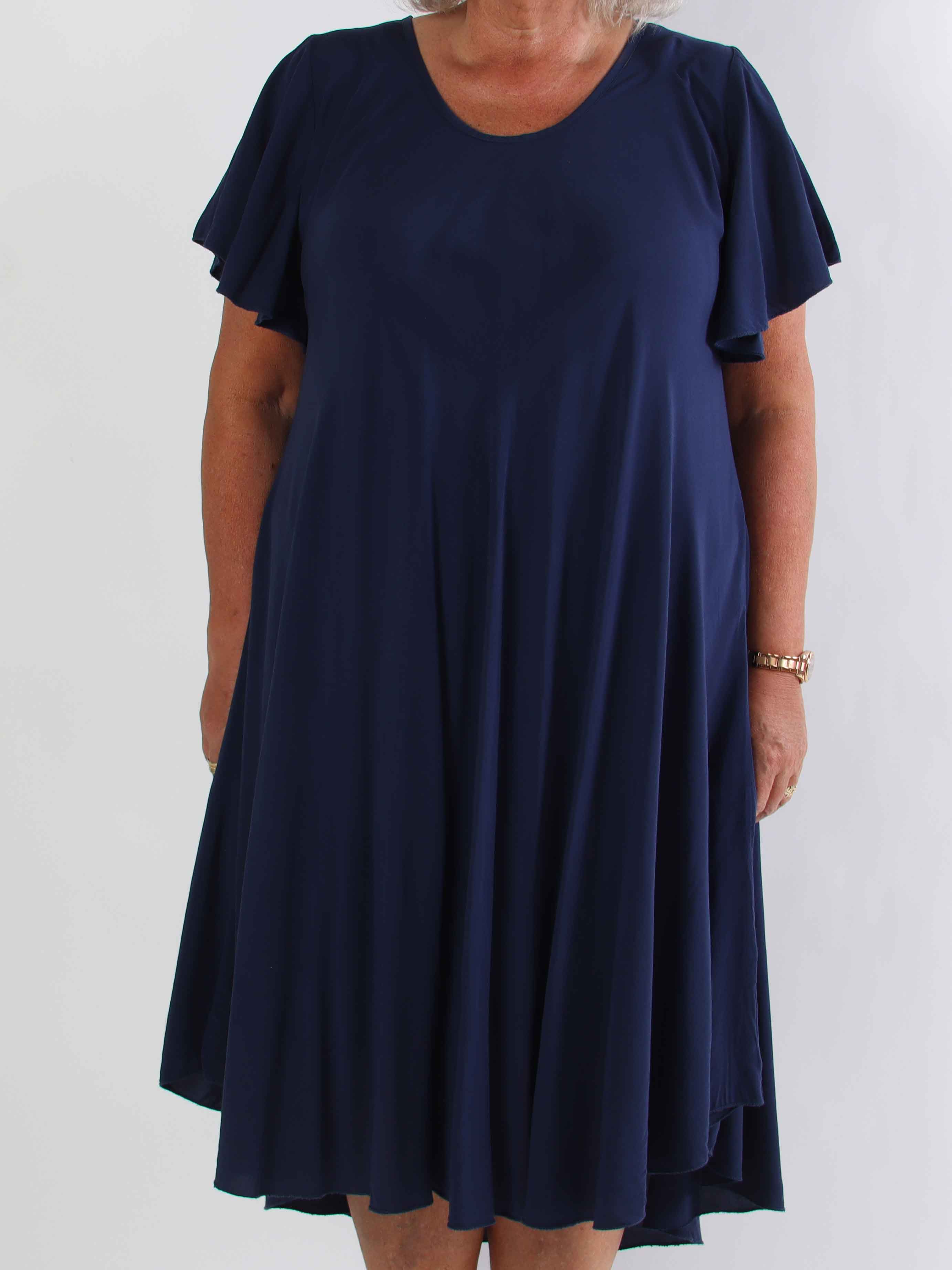 Laneira - Lång plus size klänning i viskos och A-form