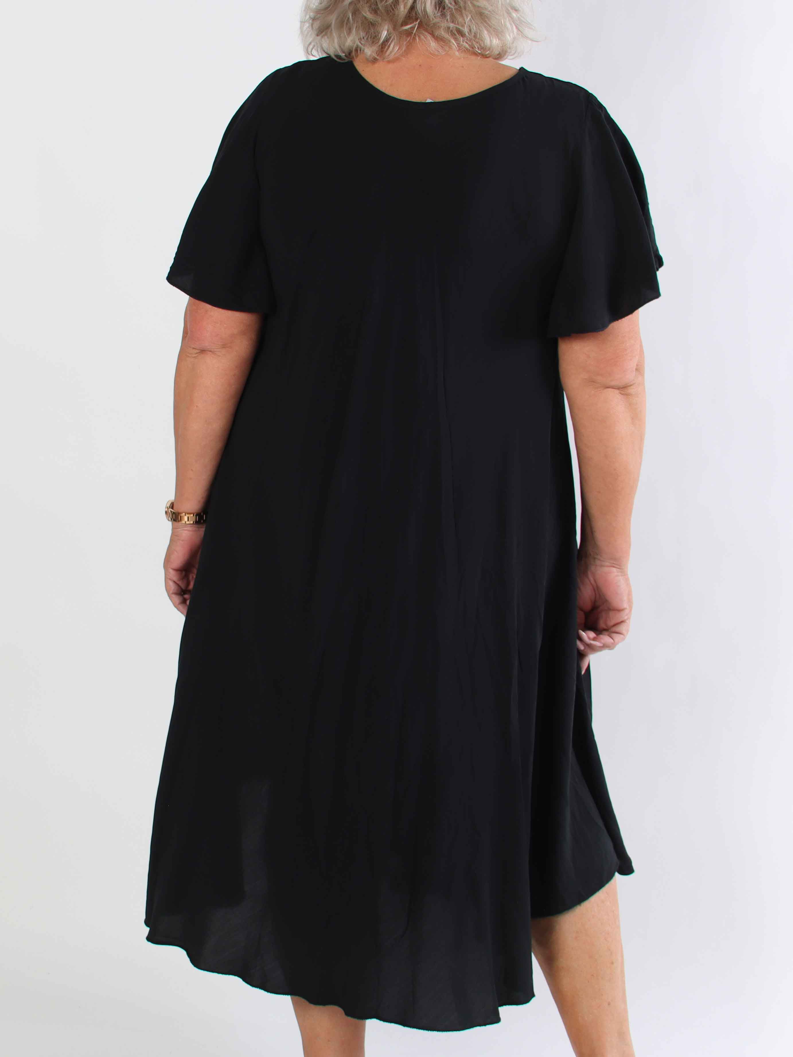 Laneira - Lång plus size klänning i viskos och A-form