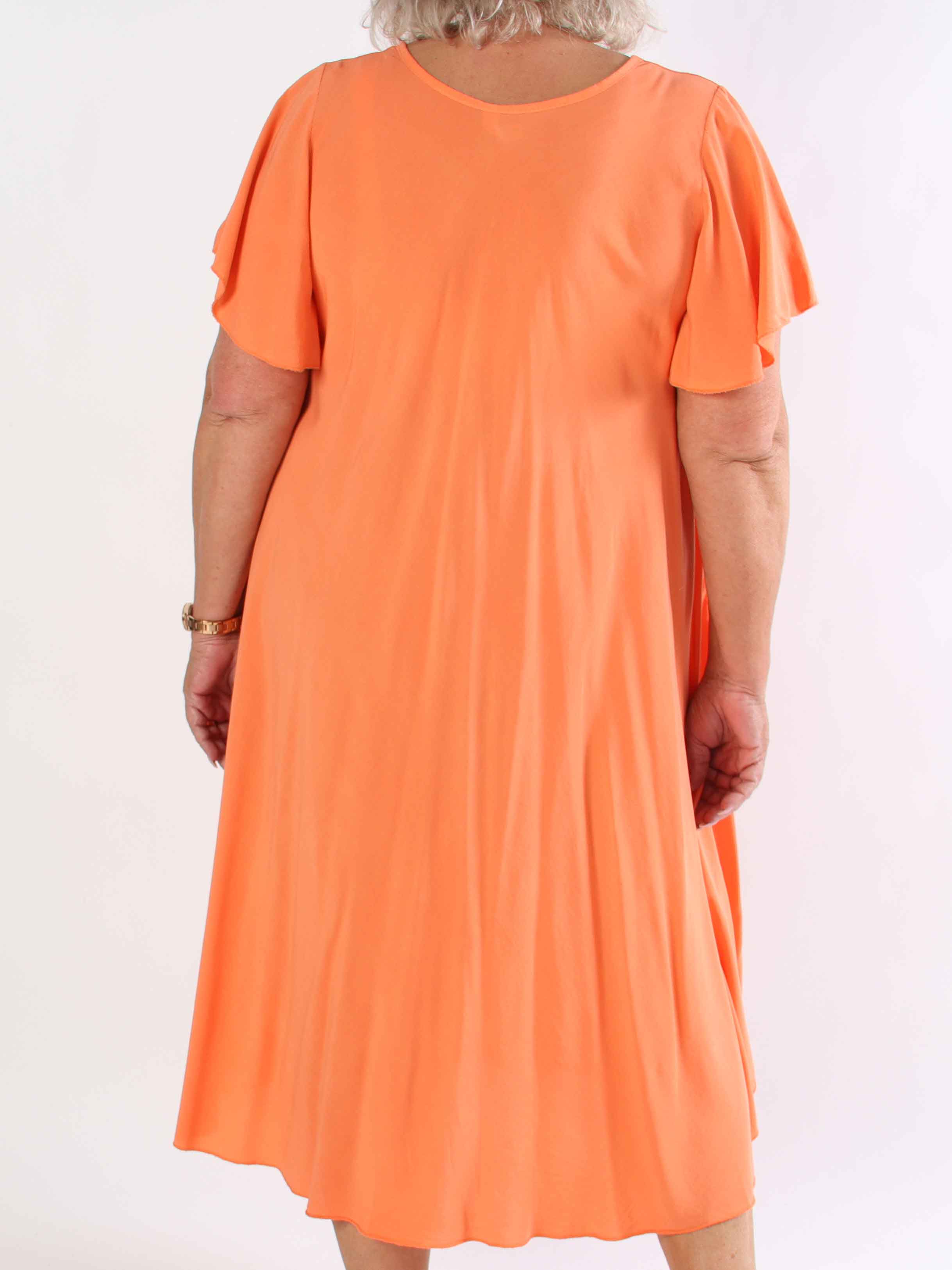 Laneira - Lång plus size klänning i viskos och A-form