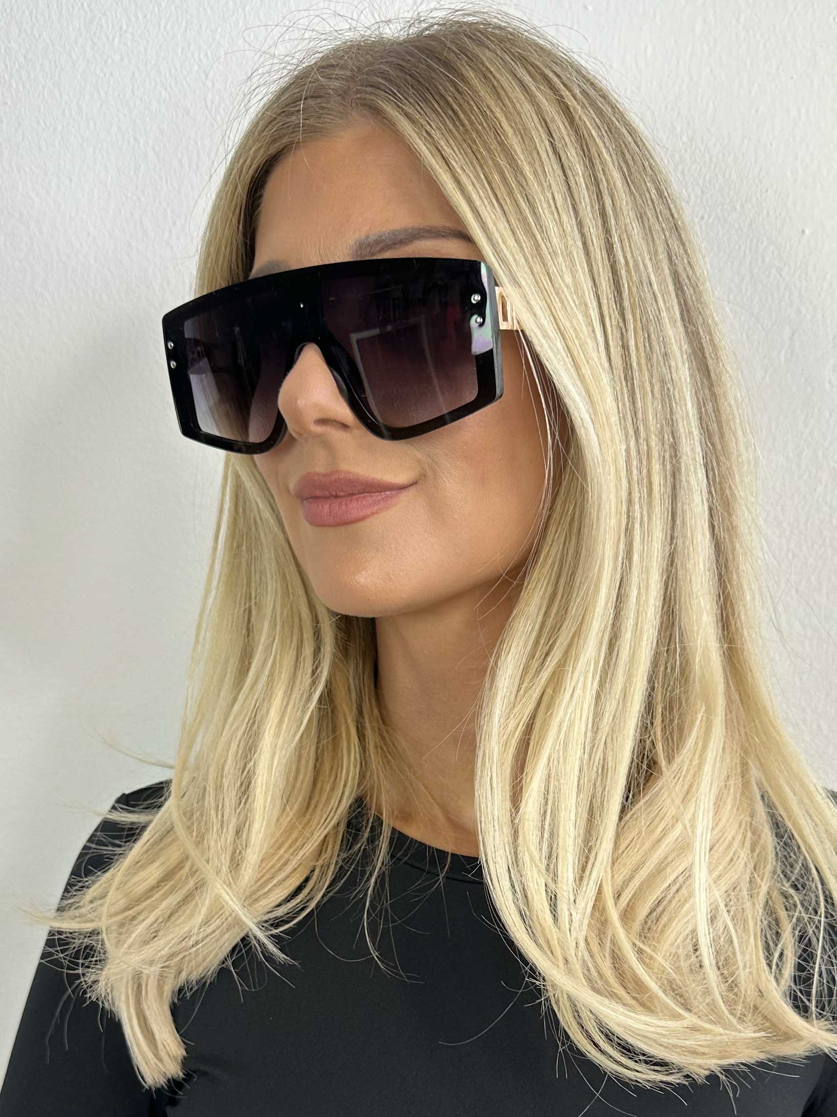 Carolin - Coola solglasögon med guldbågar