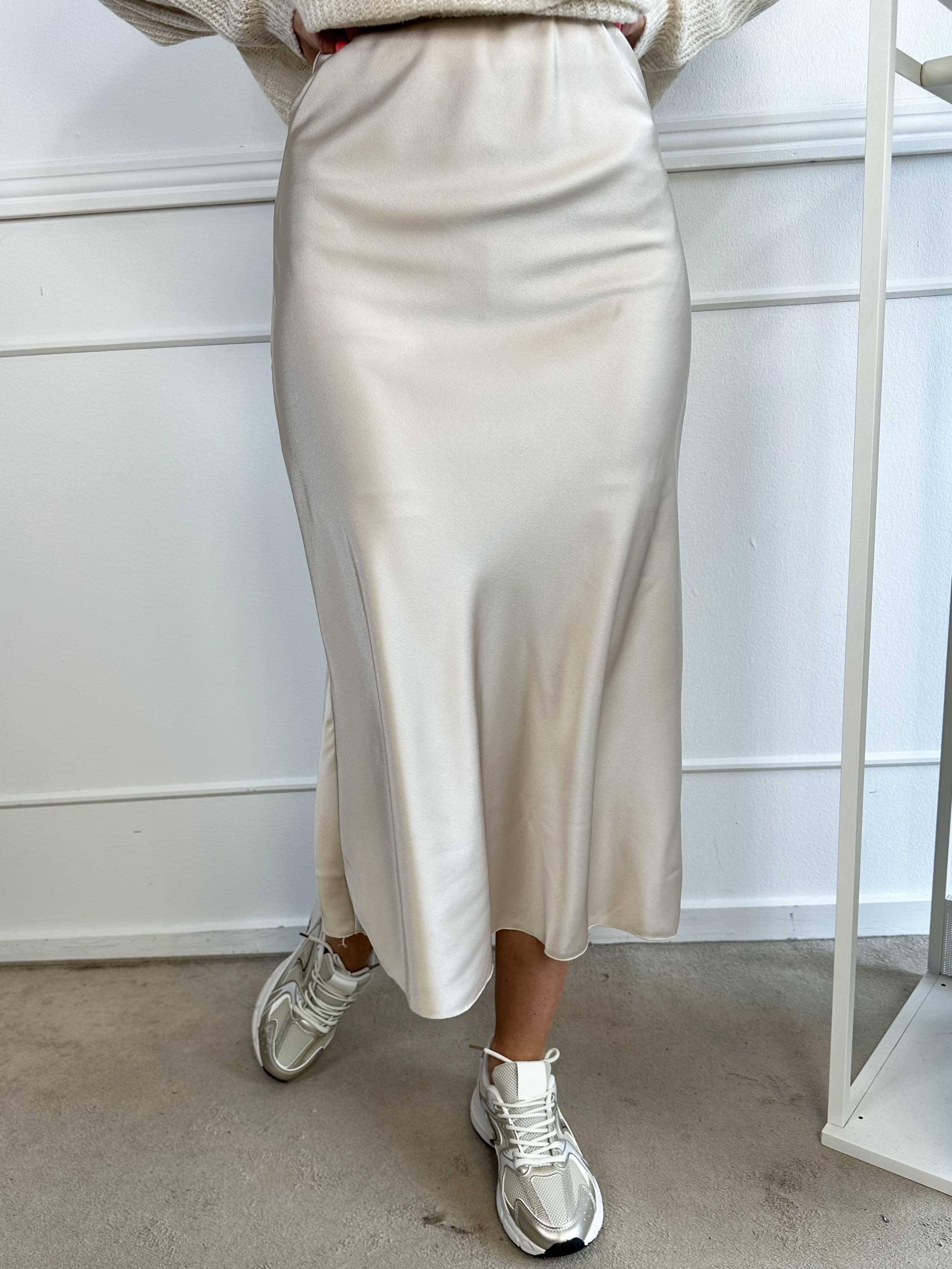 Elena - Kjol i sidenlook