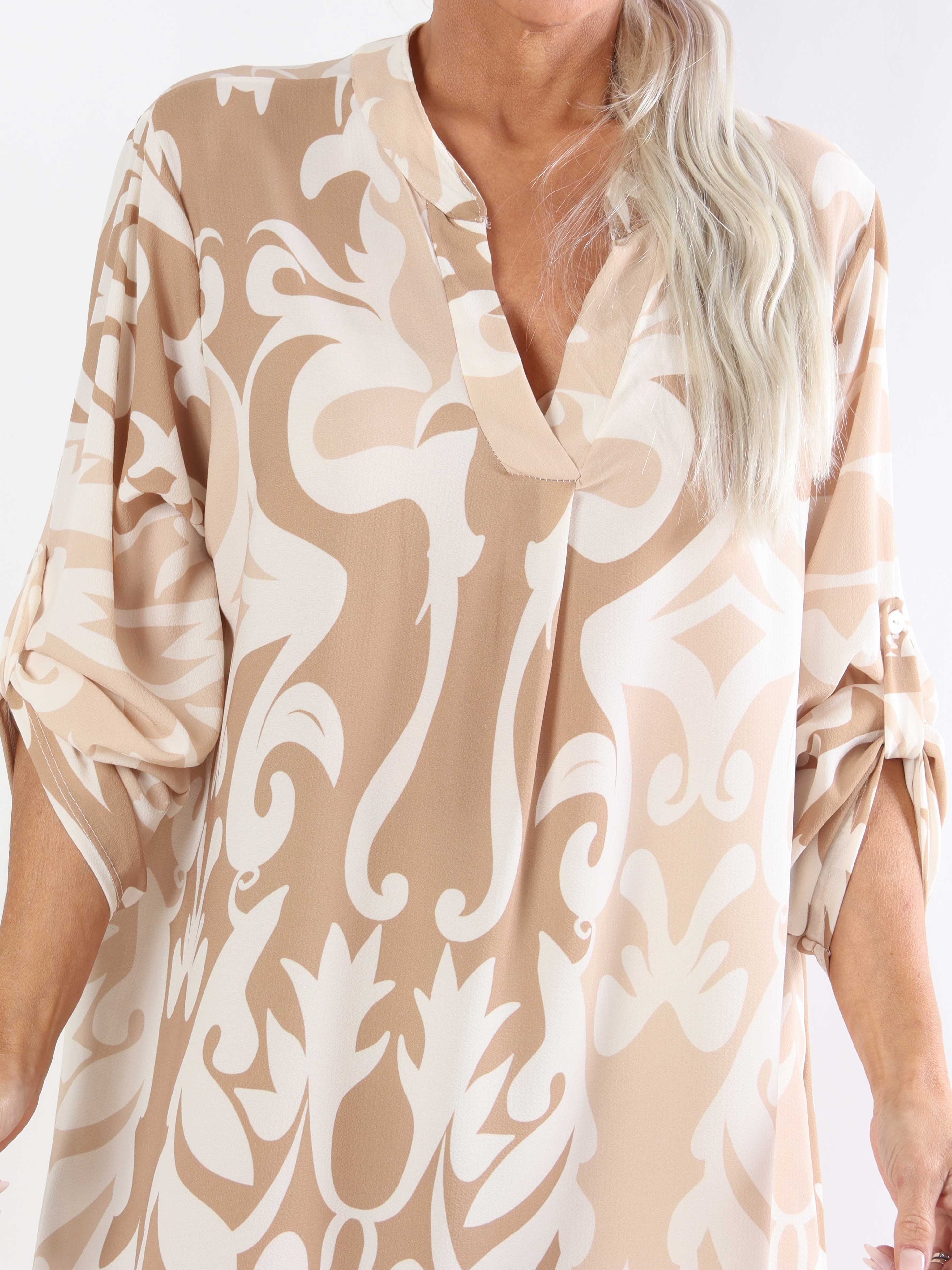 Vanesa Boheme Dress - Lätt och luftigt mönstrad plus size-klänning i viskos