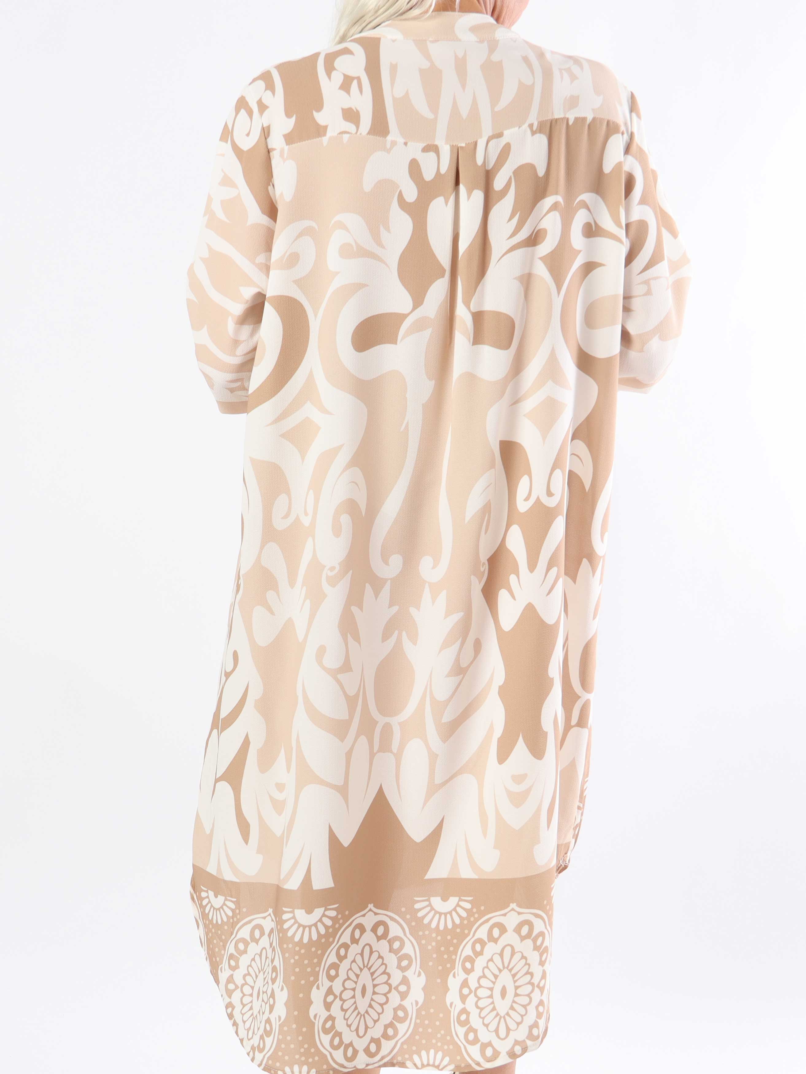 Vanesa Boheme Dress - Lätt och luftigt mönstrad plus size-klänning i viskos