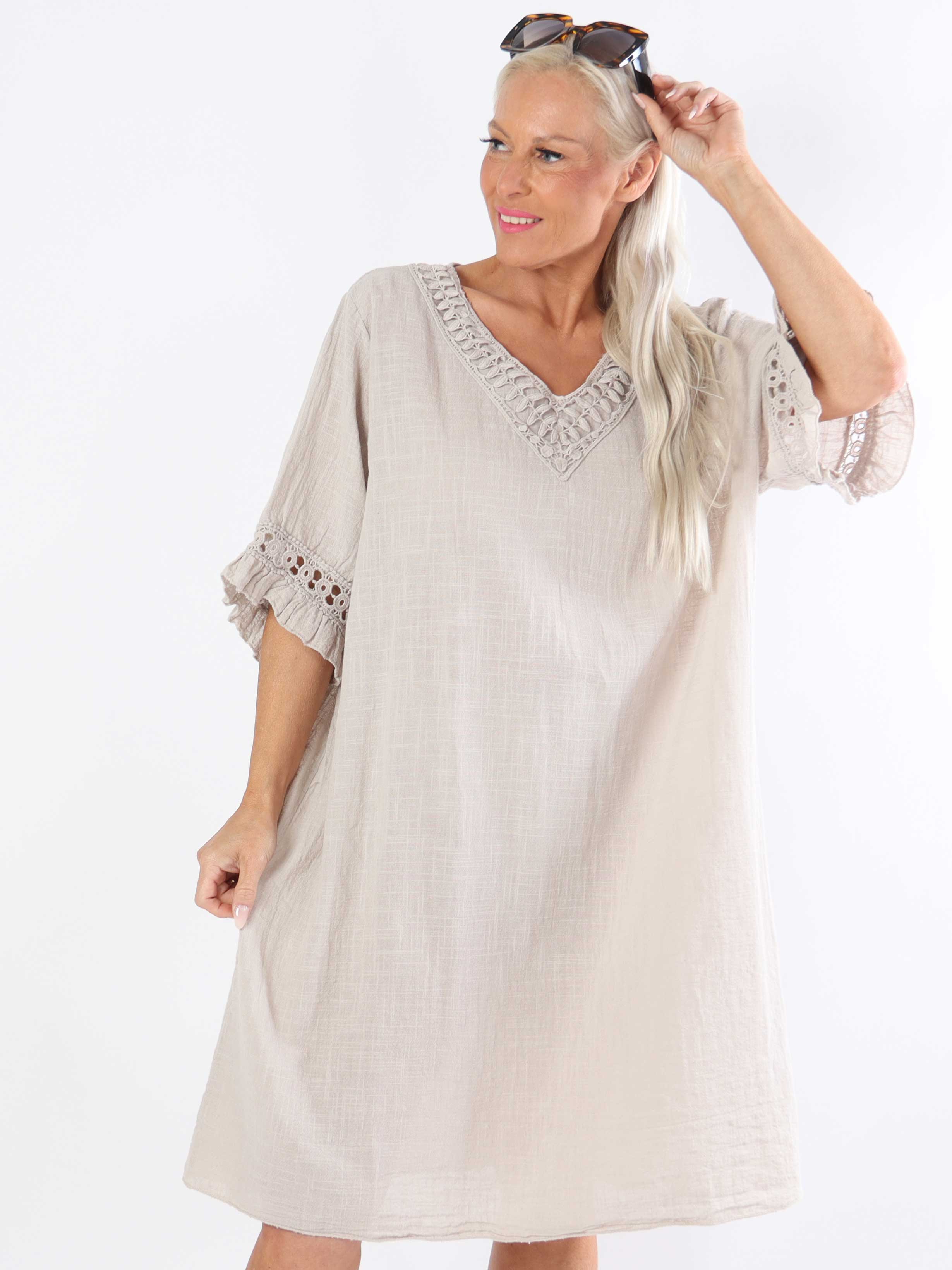 Siri - Plus size-klänning i bomull med linneliknande tyg