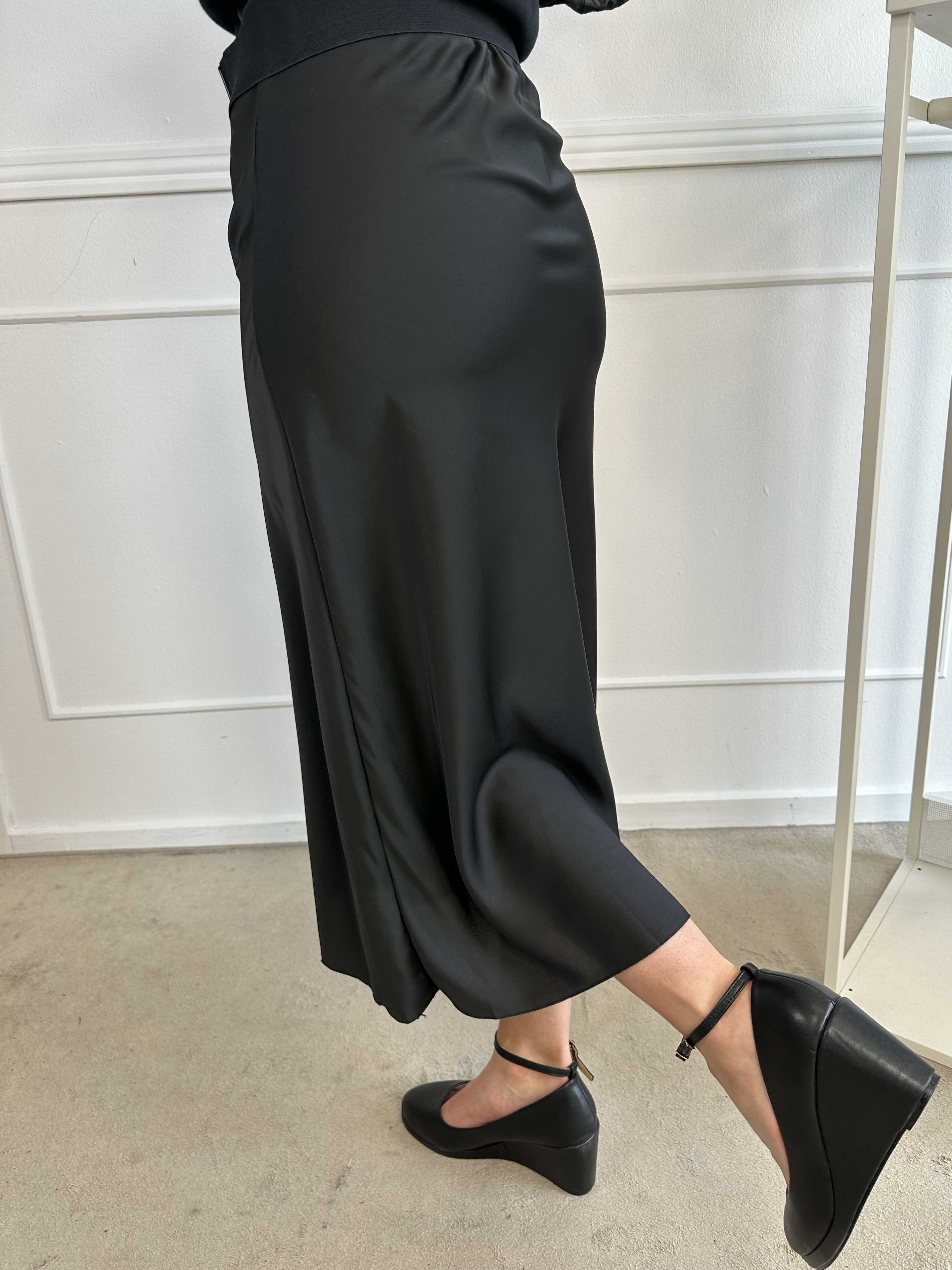 Elena - Kjol i sidenlook