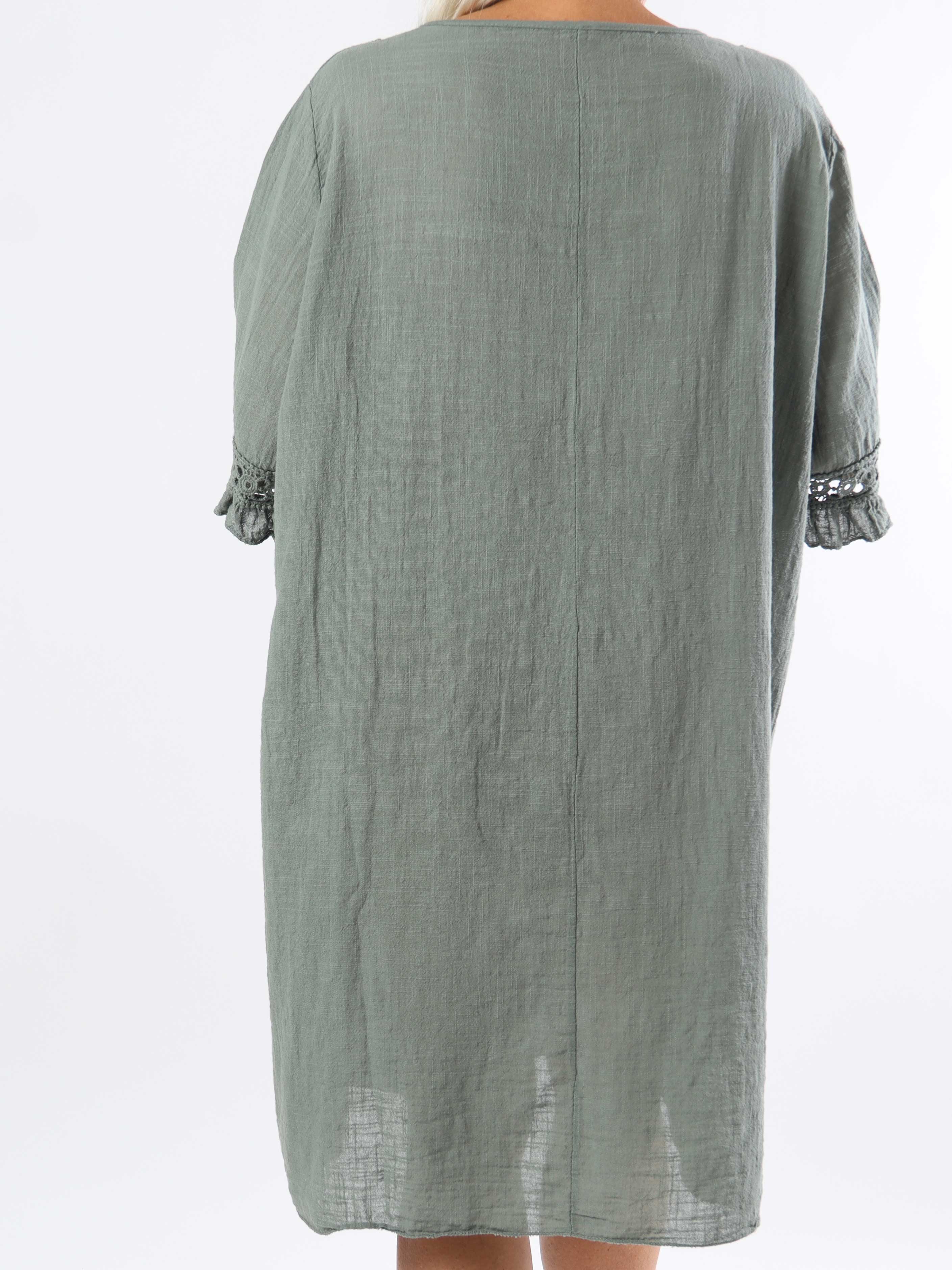 Siri - Plus size-klänning i bomull med linneliknande tyg