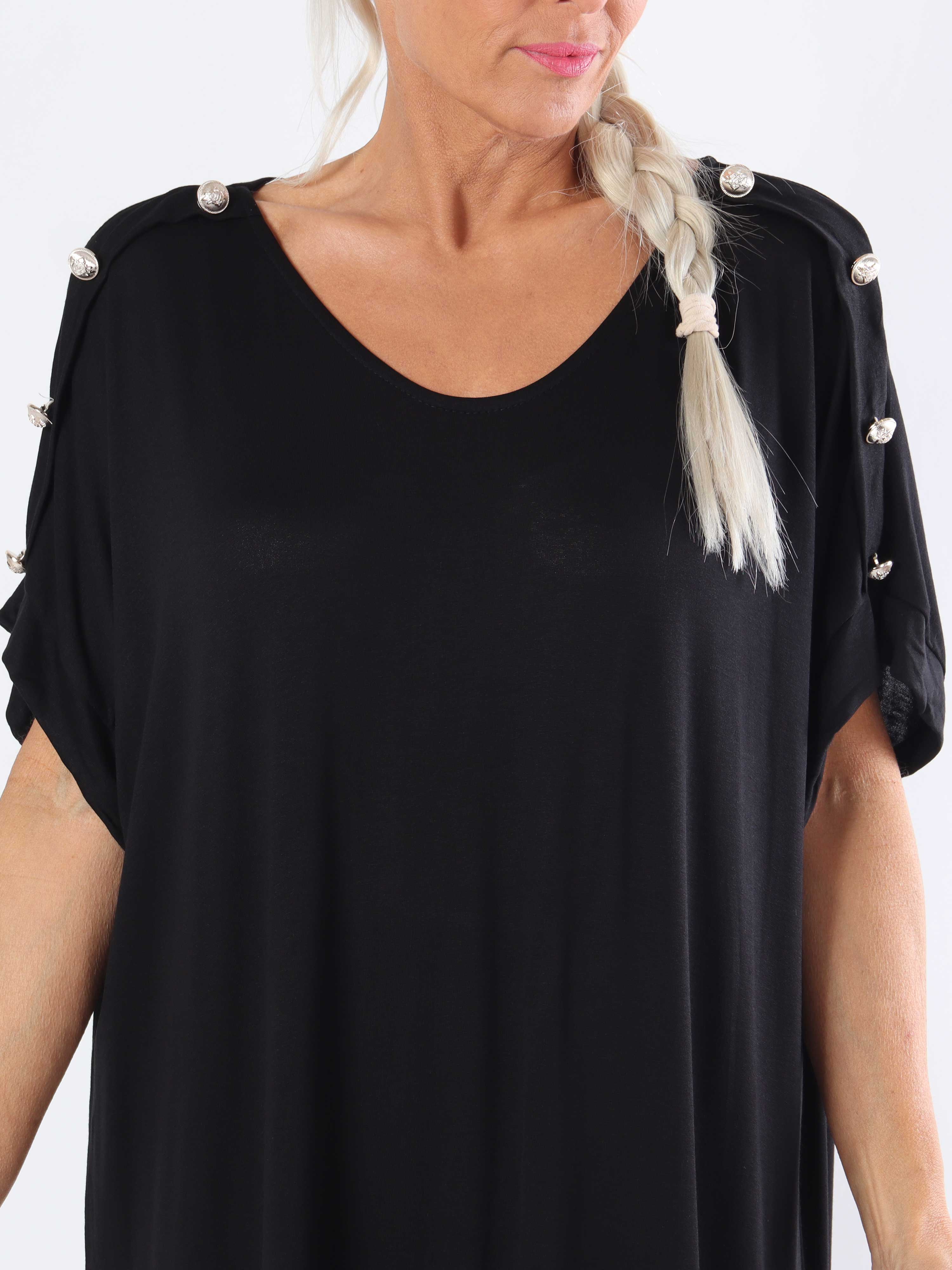 Alli - Söt t-shirtklänning i plusstorlek med knappdetalj på axeln