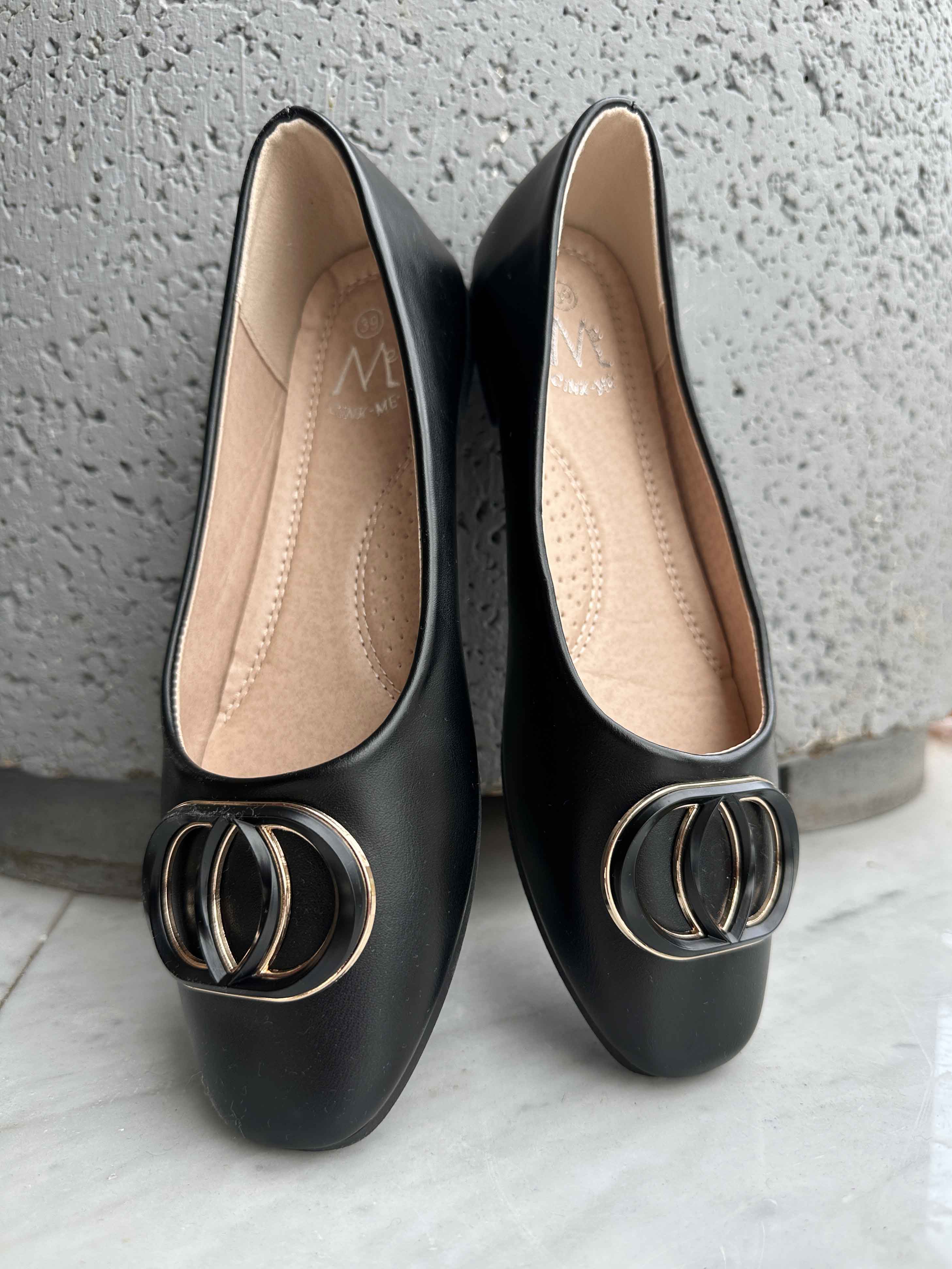 Solfrid - Eleganta ballerinor med spänne