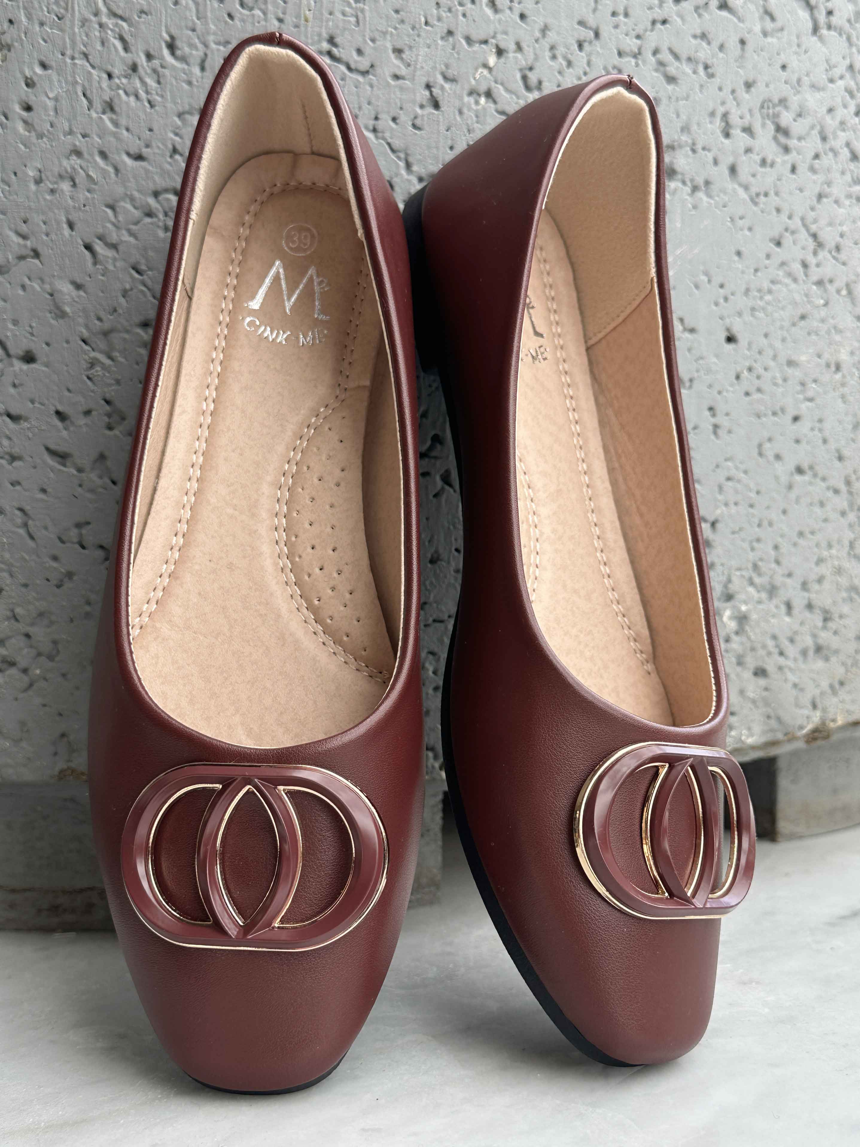 Solfrid - Eleganta ballerinor med spänne