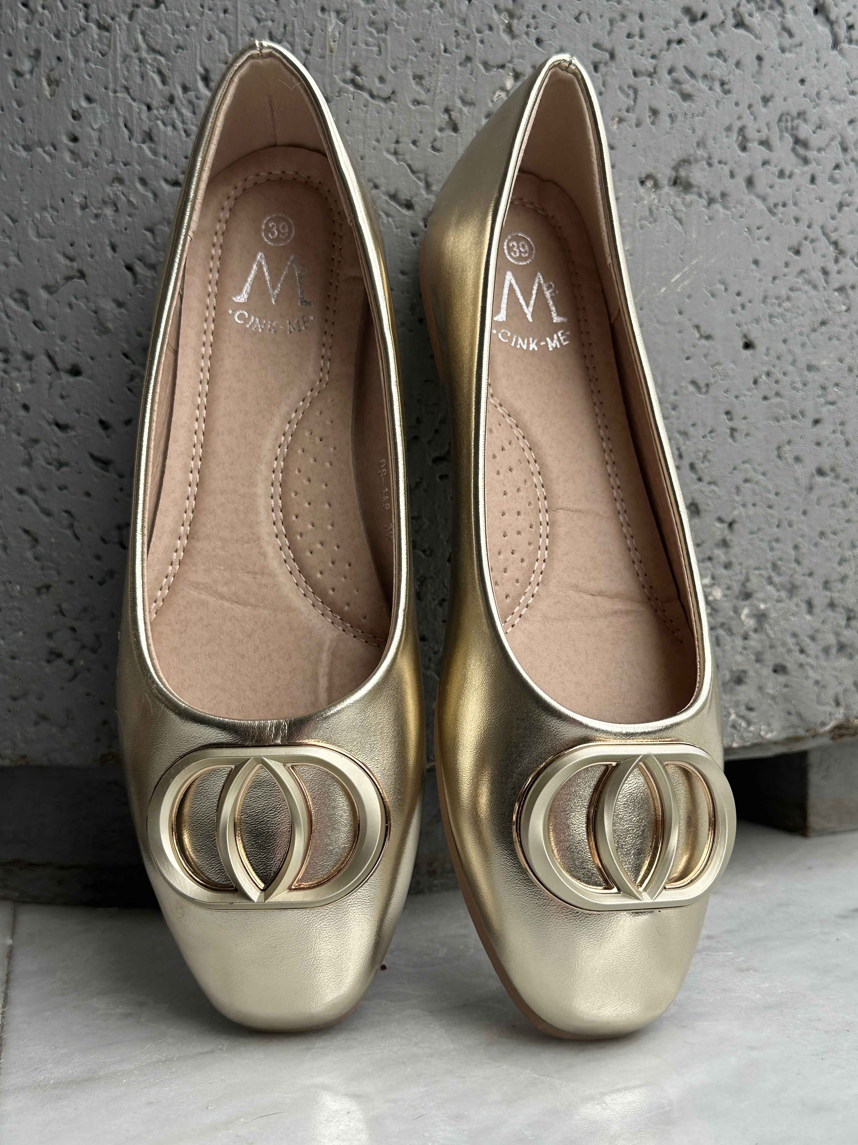 Solfrid - Eleganta ballerinor med spänne