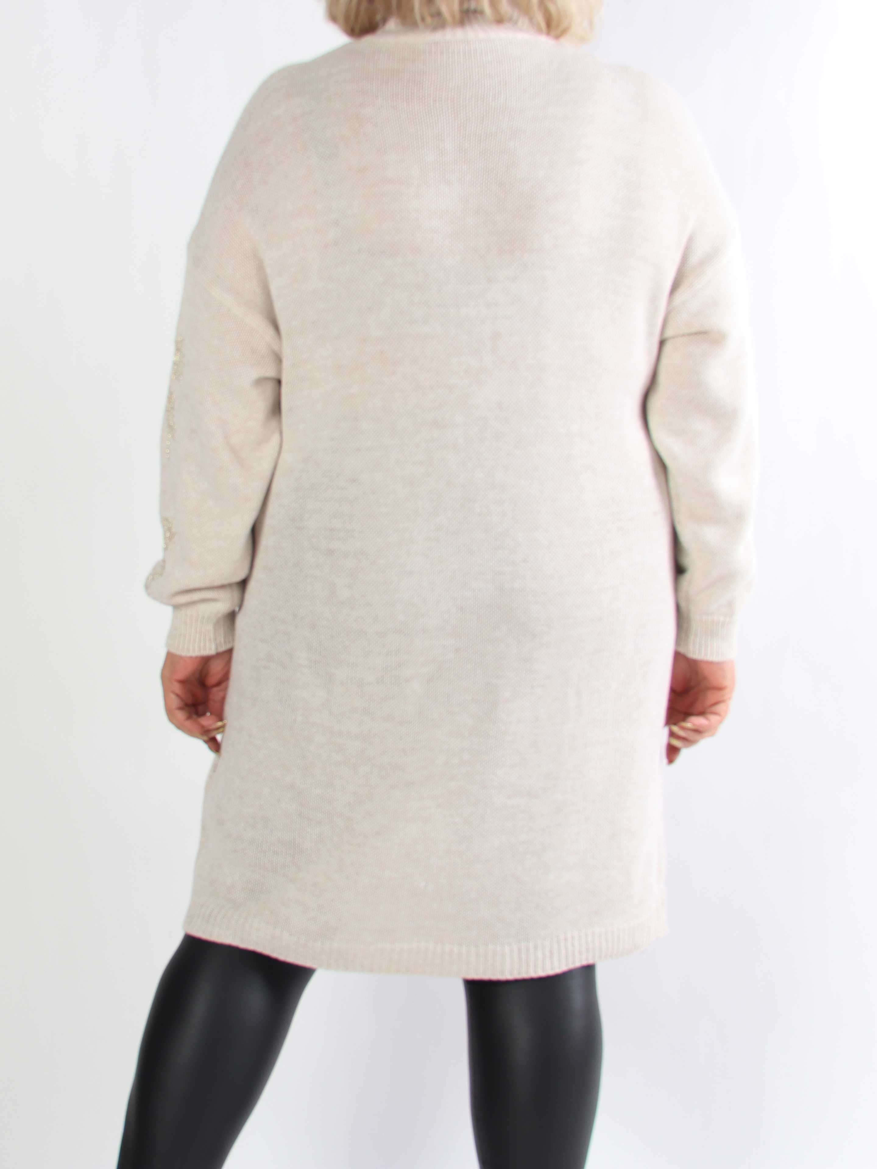 Vallie - Plus size strikkjole med guldsløjfer og rullekrave