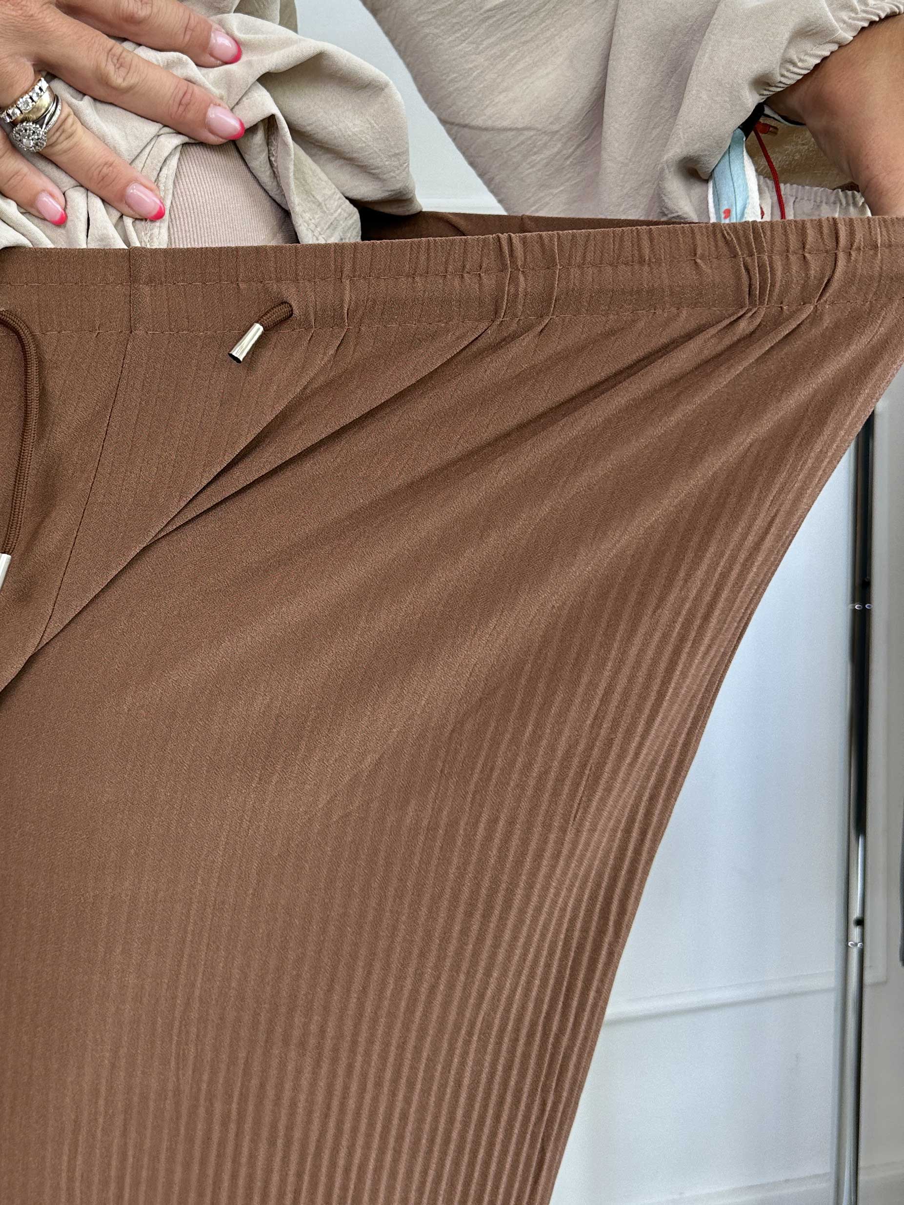 Angeline - Lösa plisserade byxor med resår i midjan