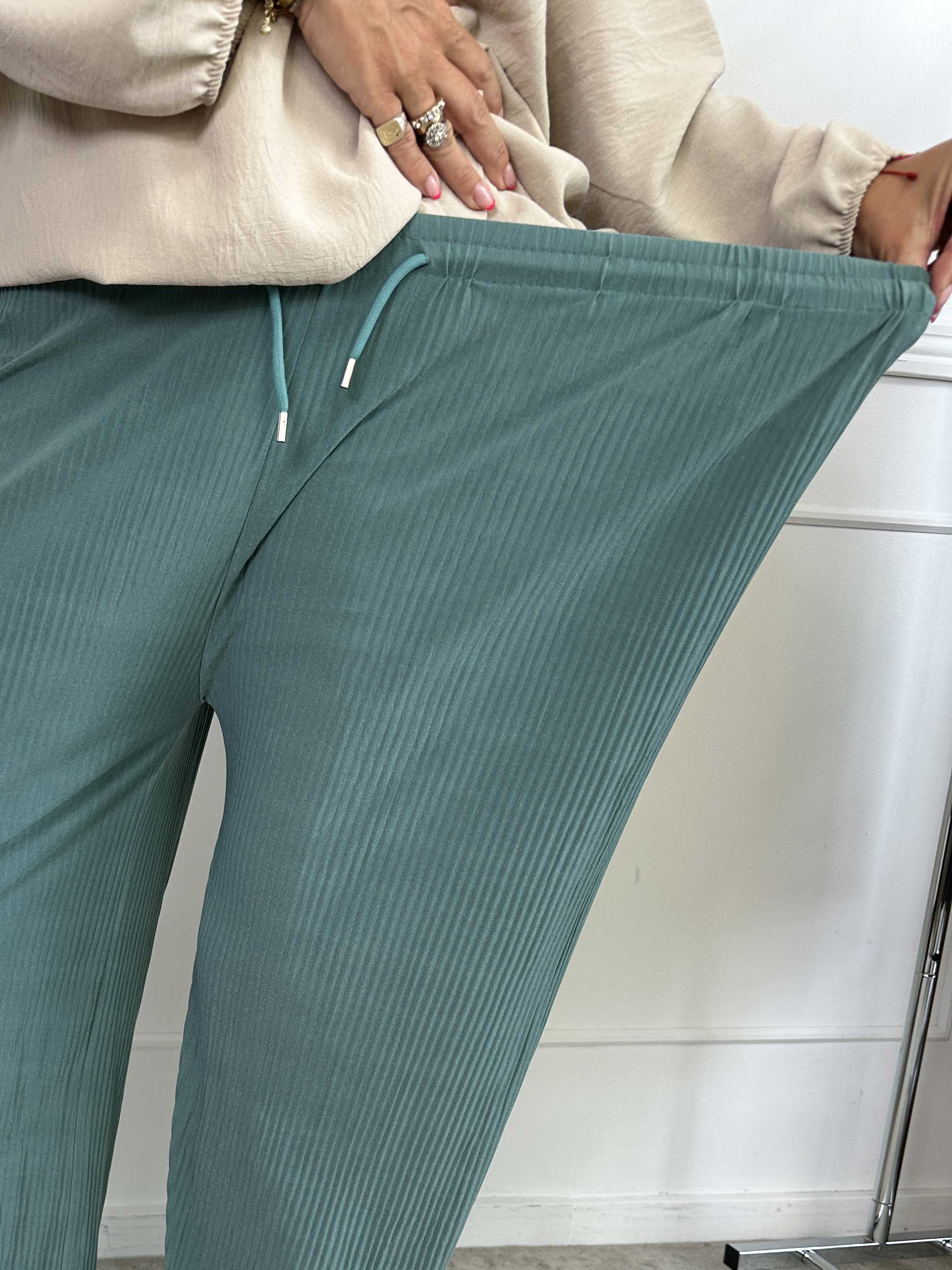 Angeline - Lösa plisserade byxor med resår i midjan