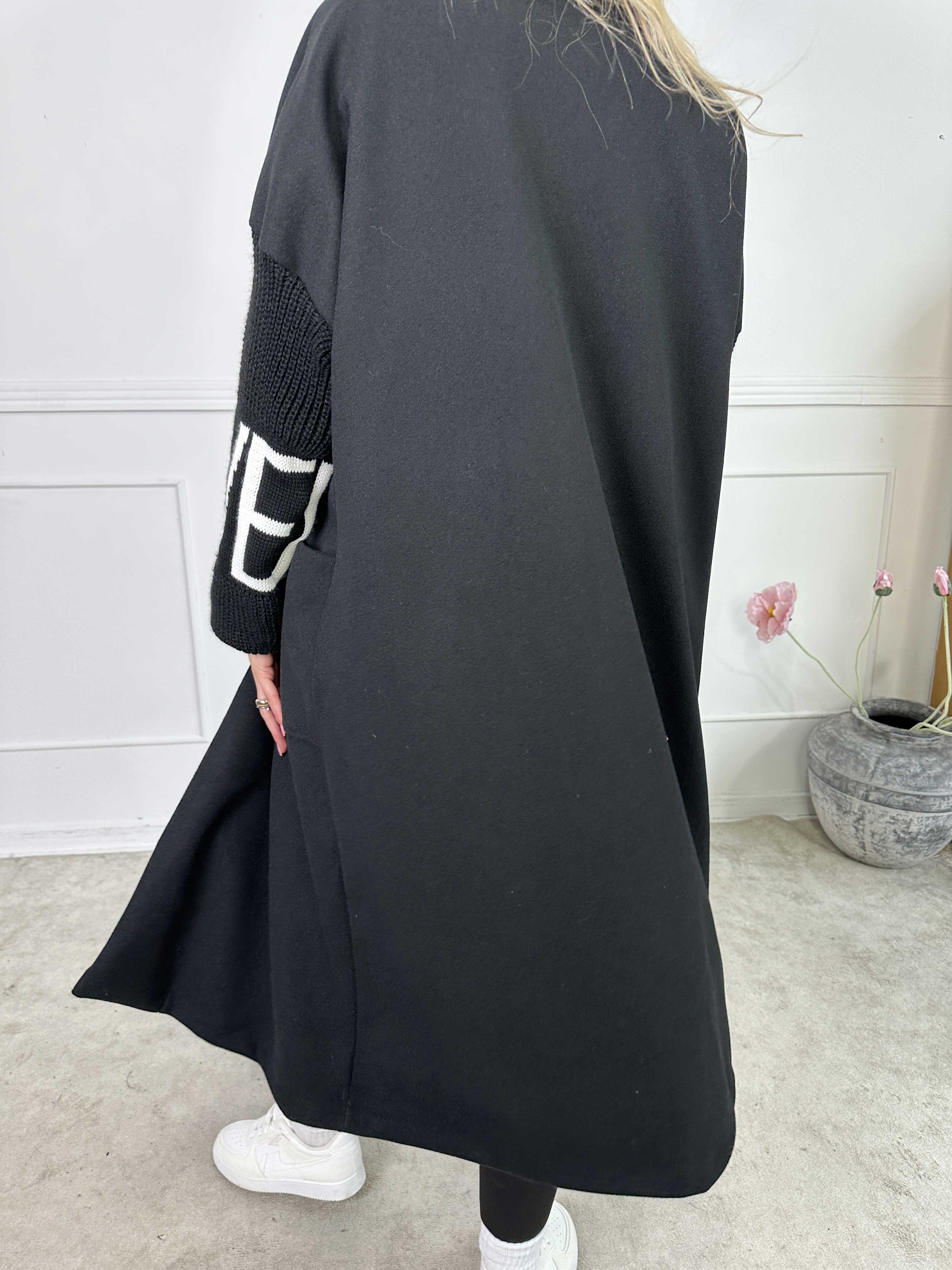 Debbie Midi - Fin kappa med stickade ärmar