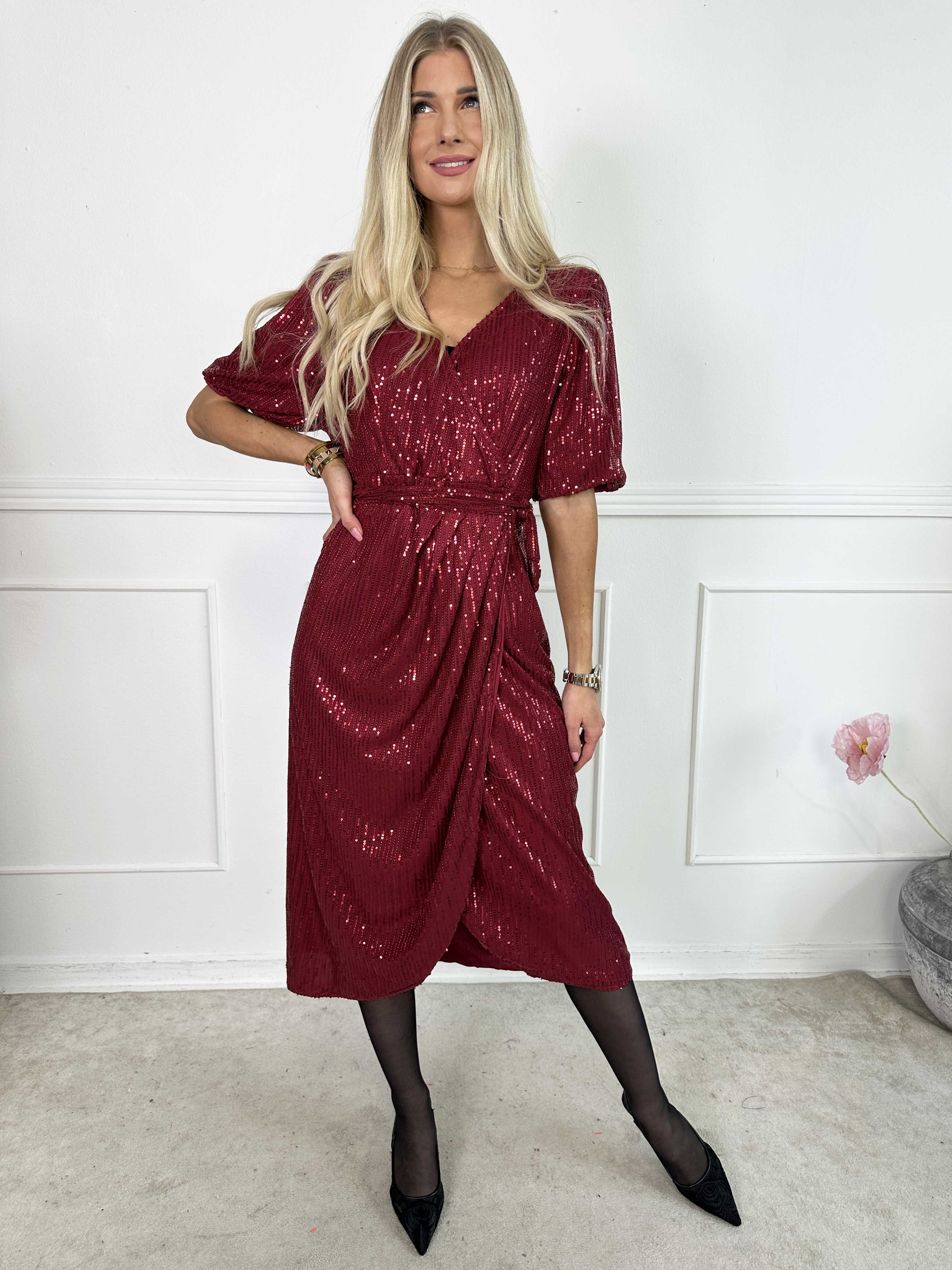 Primula Glitter - Omlottklänning med paljetter