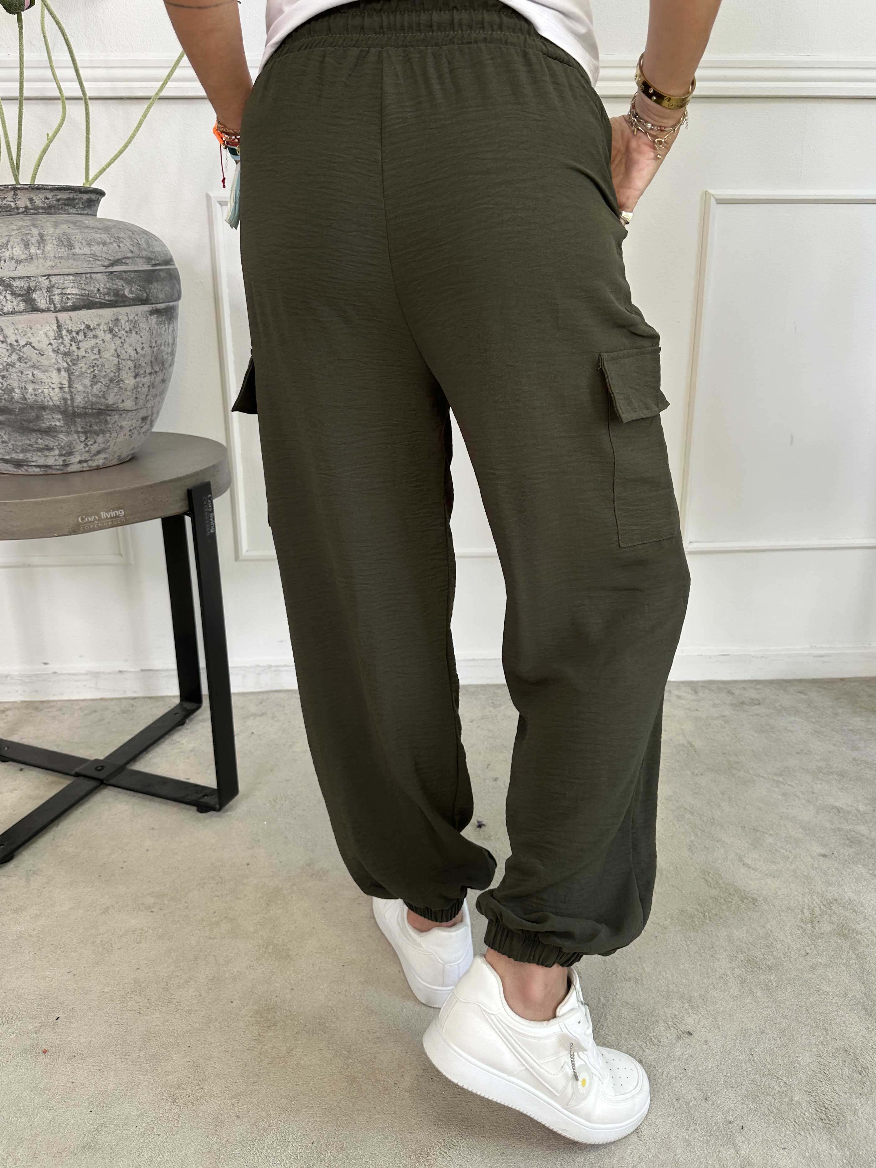 Enyo - Lätta byxor med benfickor